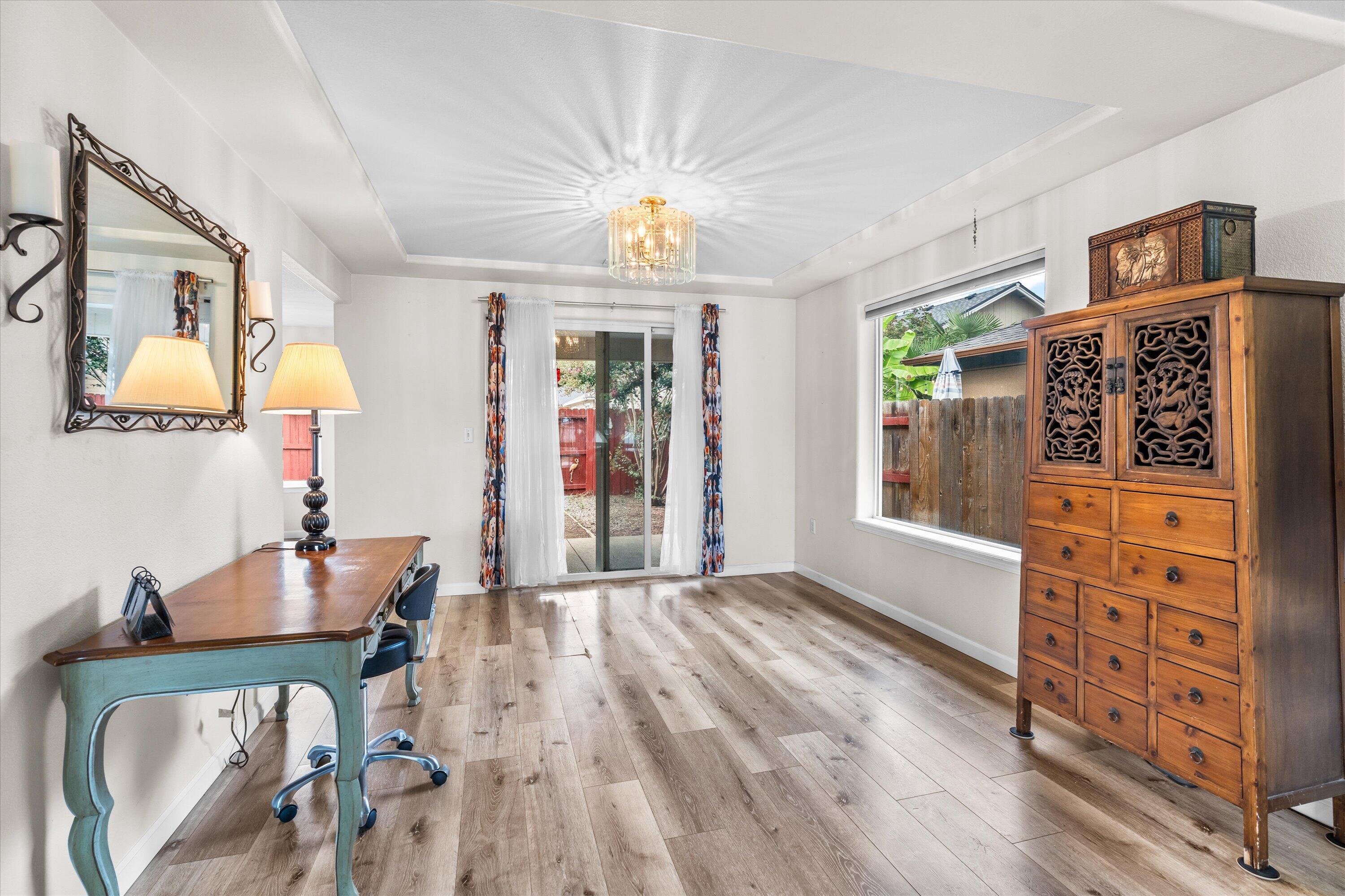 1822 Sarah Way, Medford