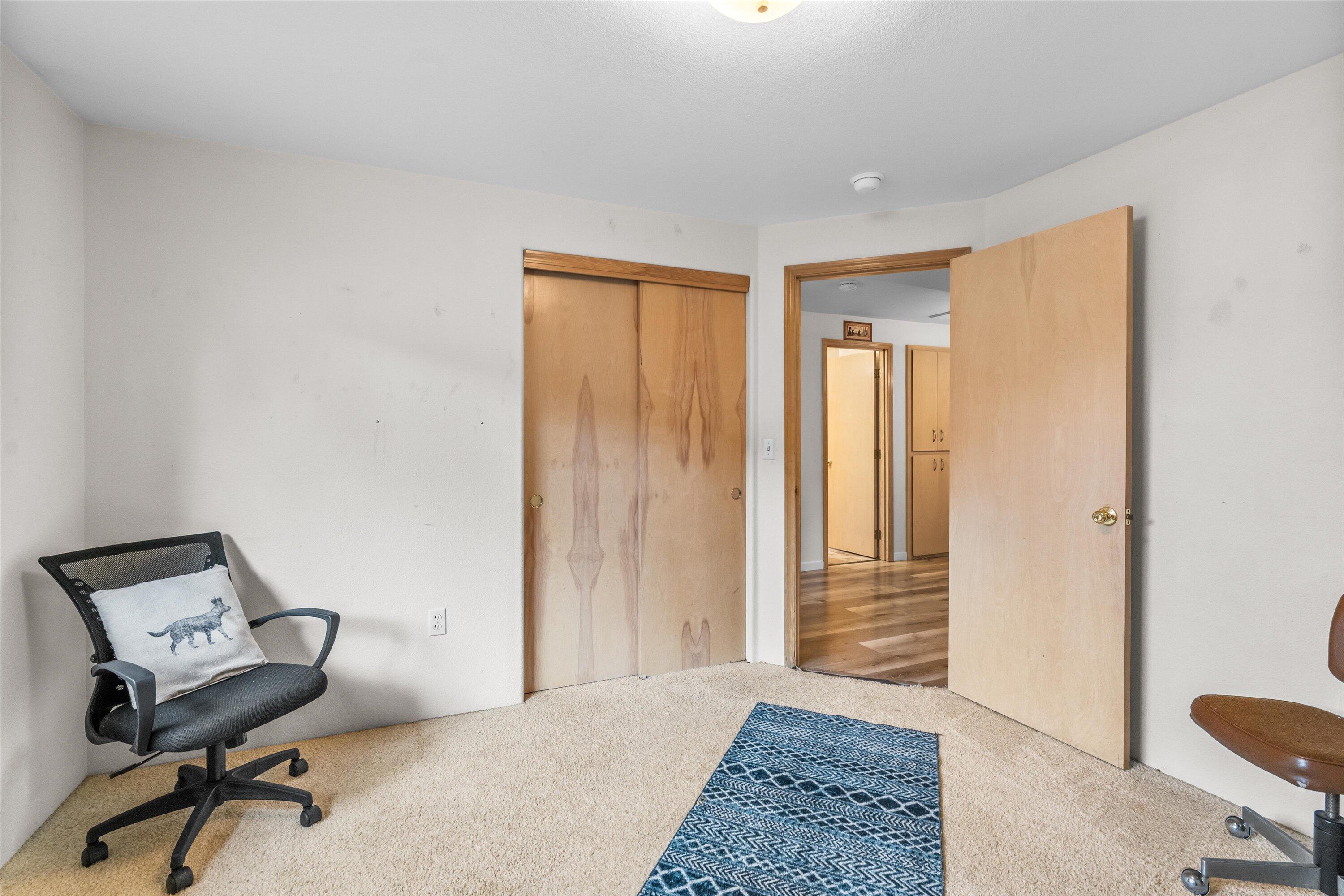 1822 Sarah Way, Medford