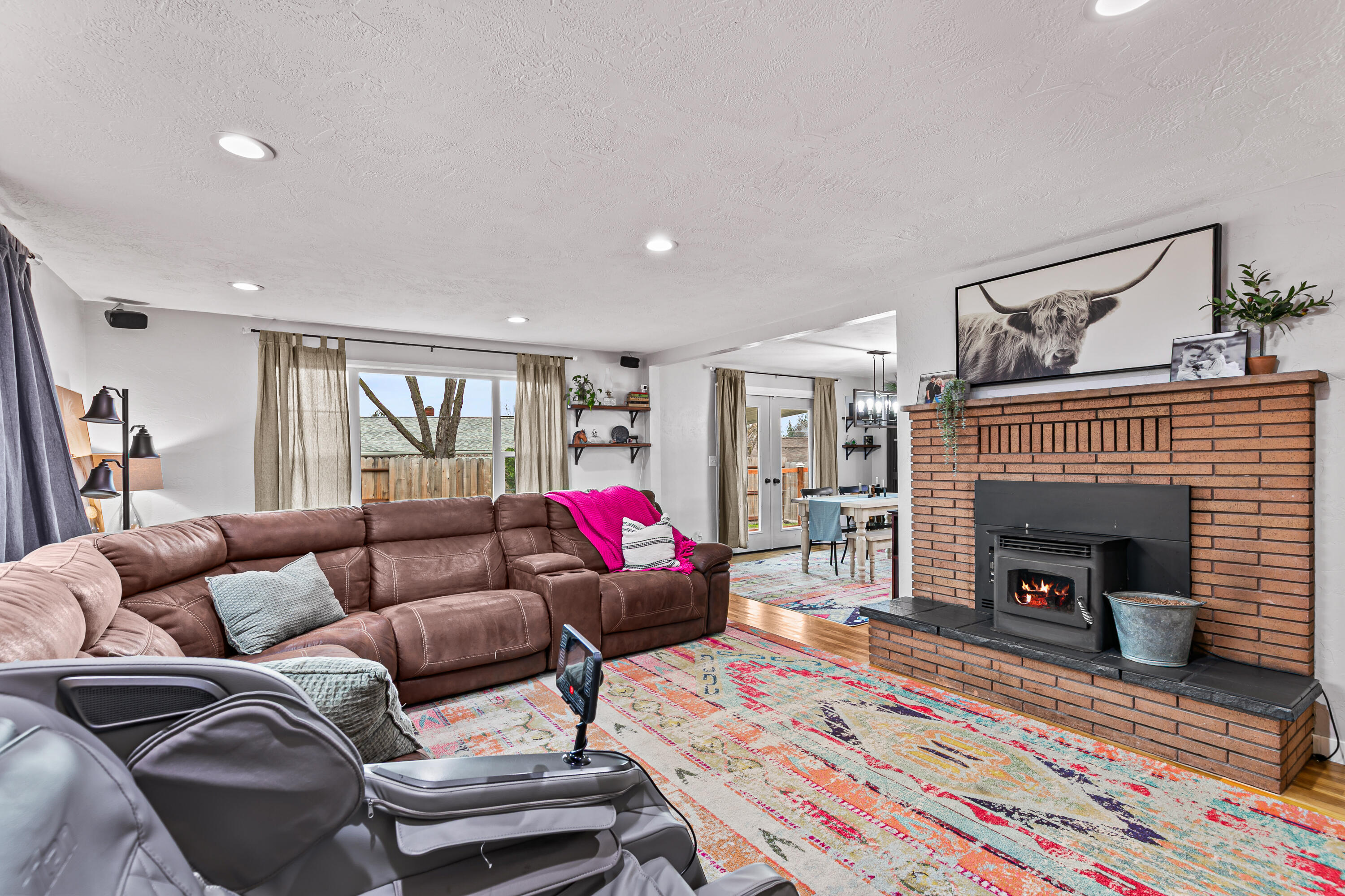 1537 Yucca Street