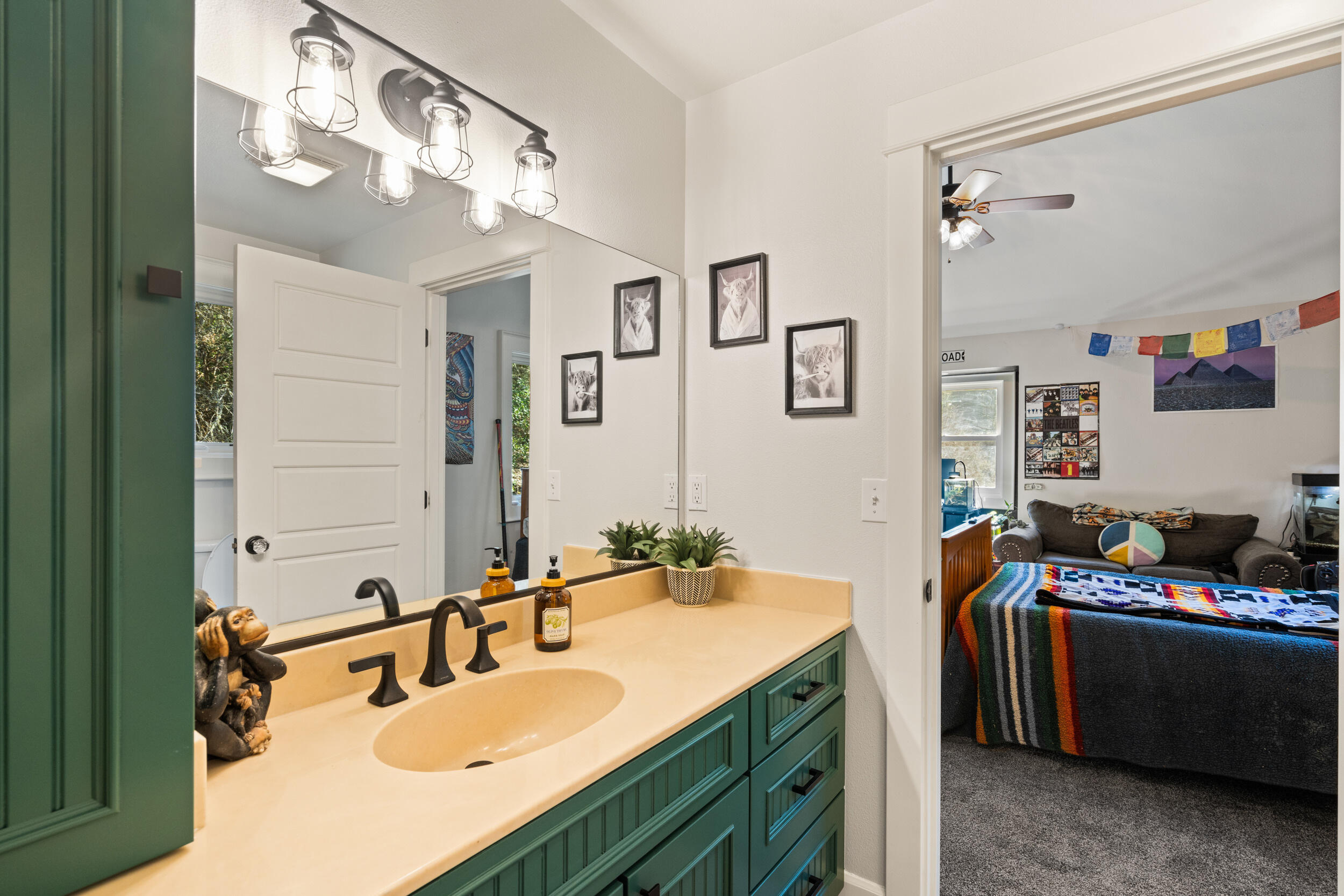 18781 E Evans Creek Road