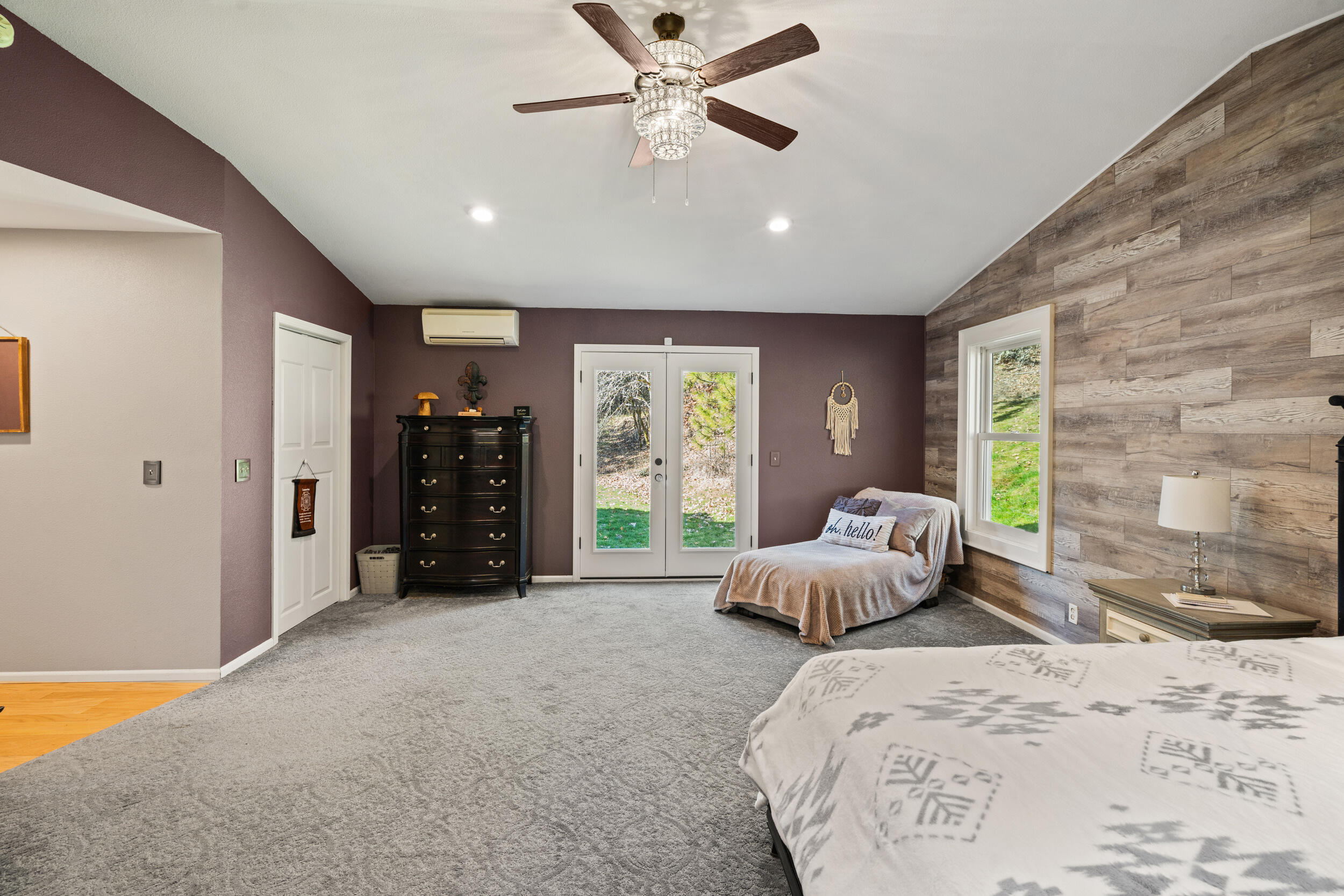 18781 E Evans Creek Road