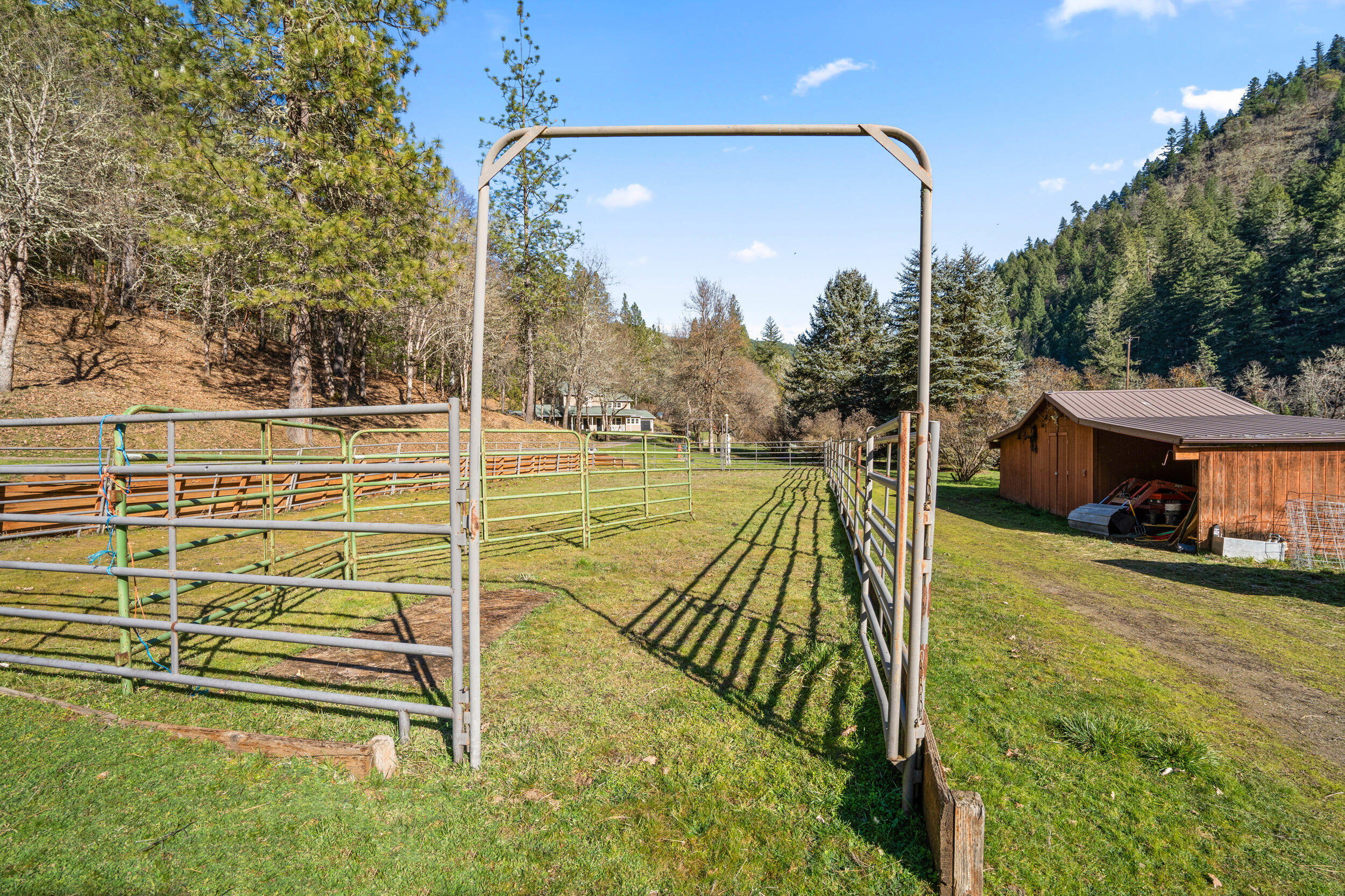 18781 E Evans Creek Road