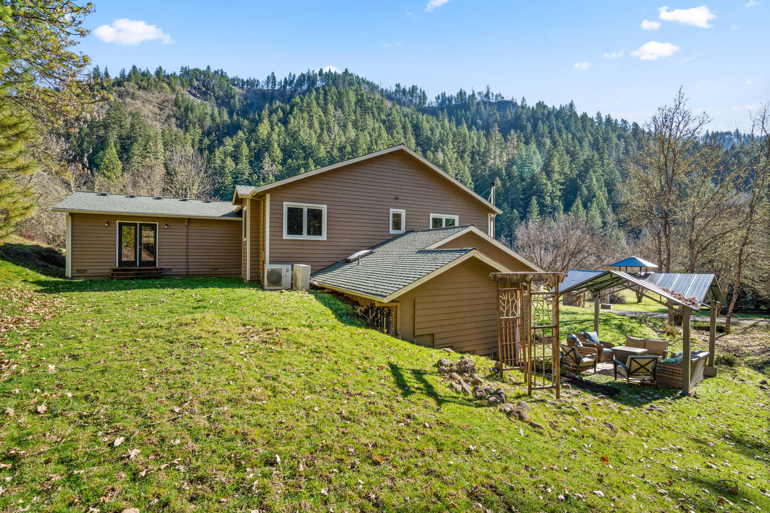 18781 E Evans Creek Road
