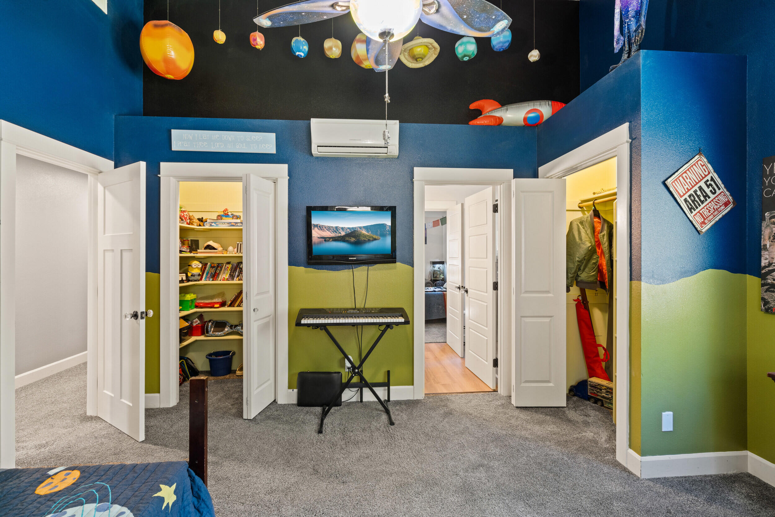 18781 E Evans Creek Road