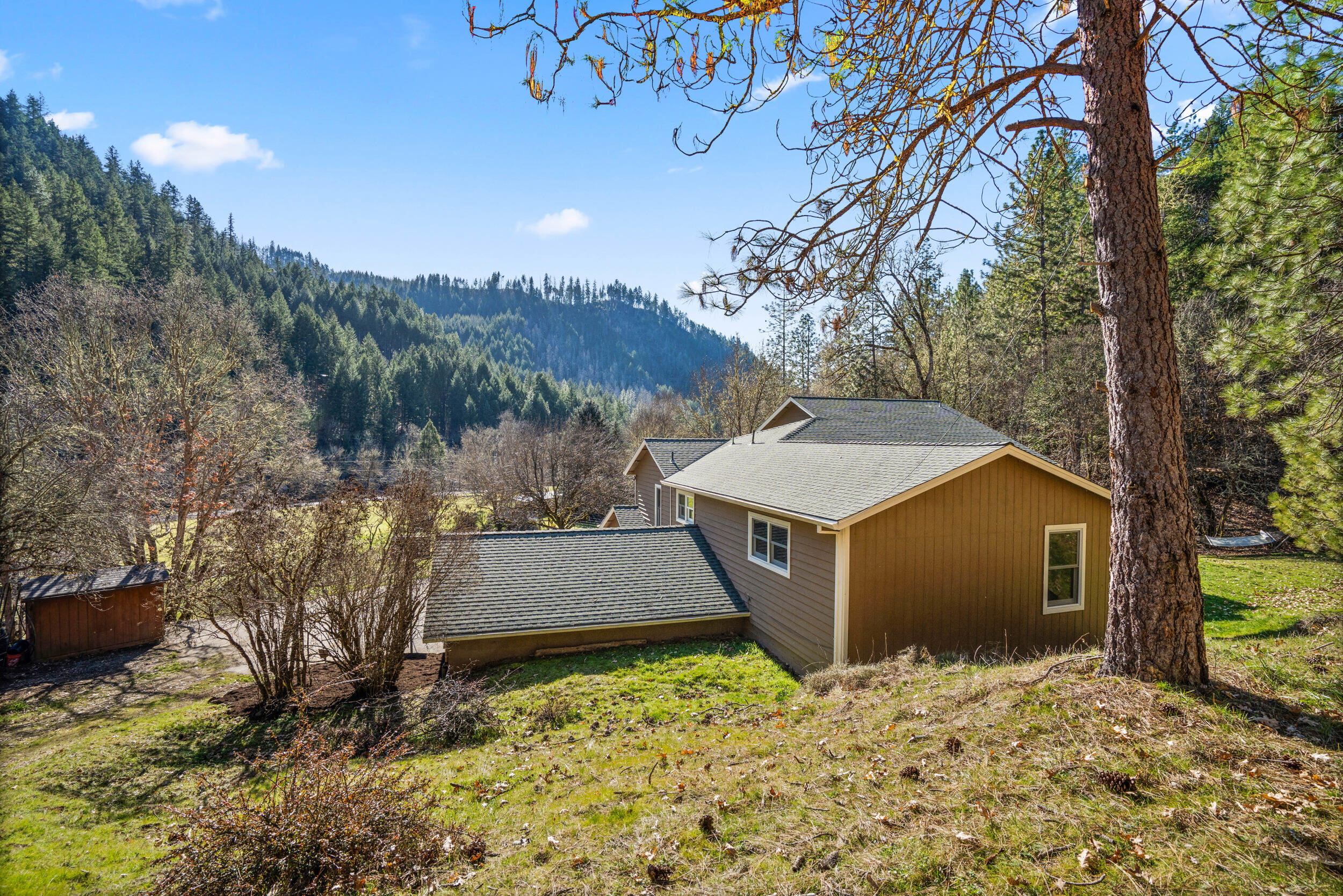 18781 E Evans Creek Road