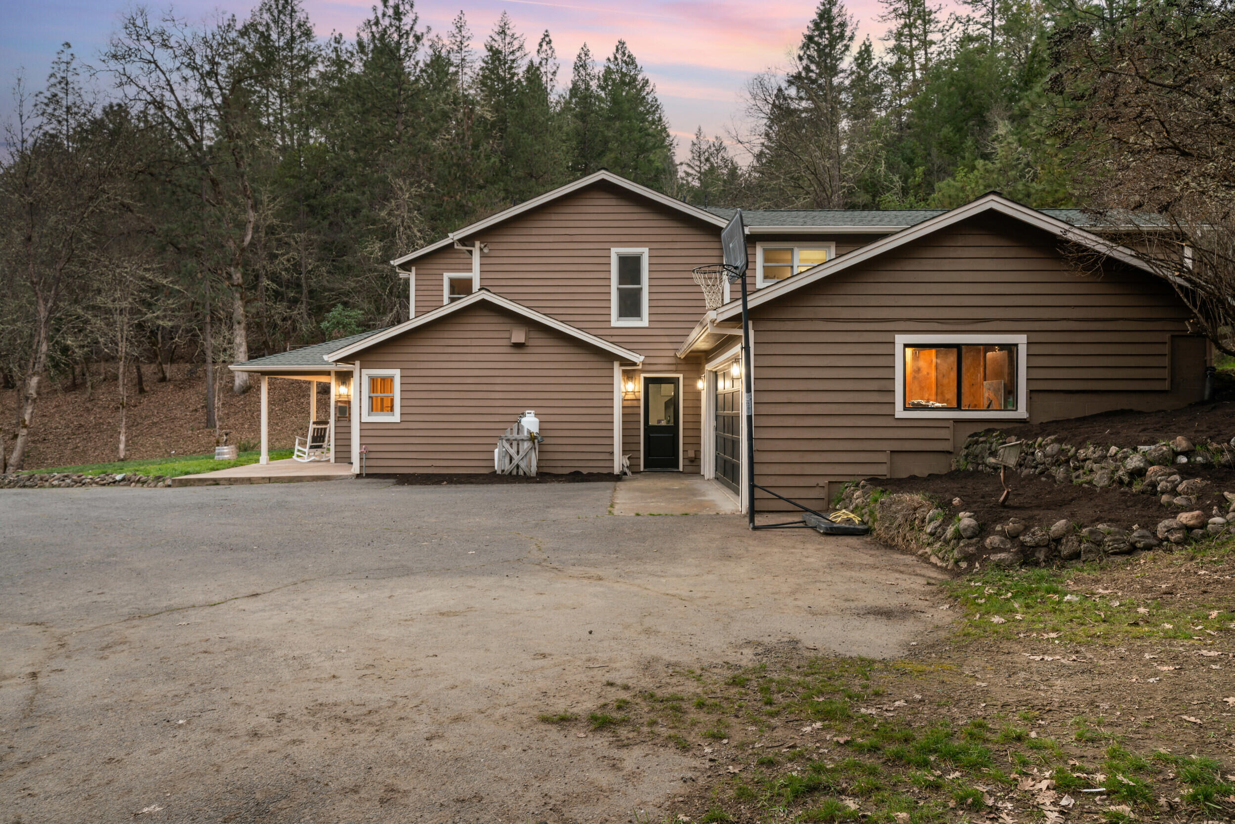 18781 E Evans Creek Road
