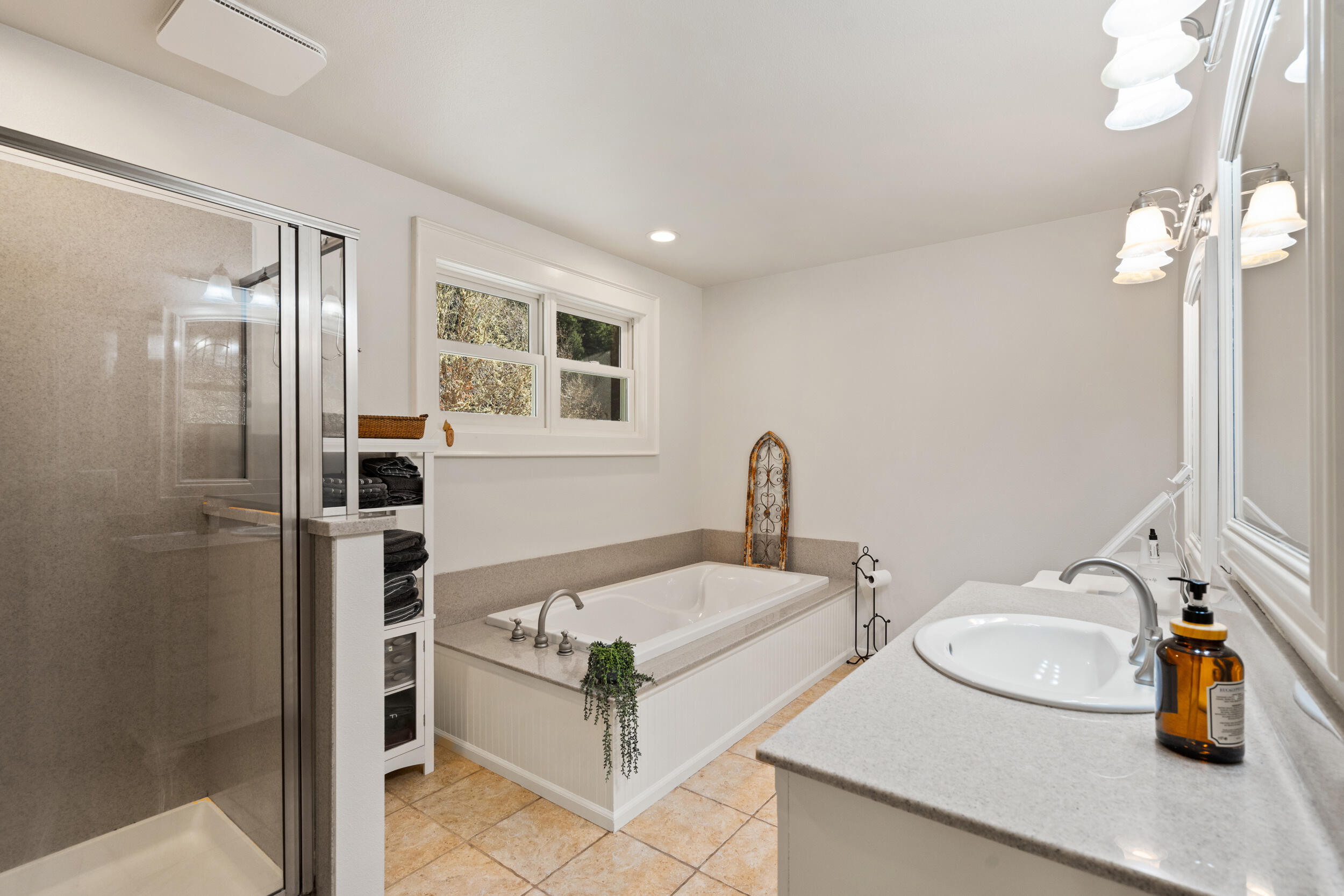 18781 E Evans Creek Road