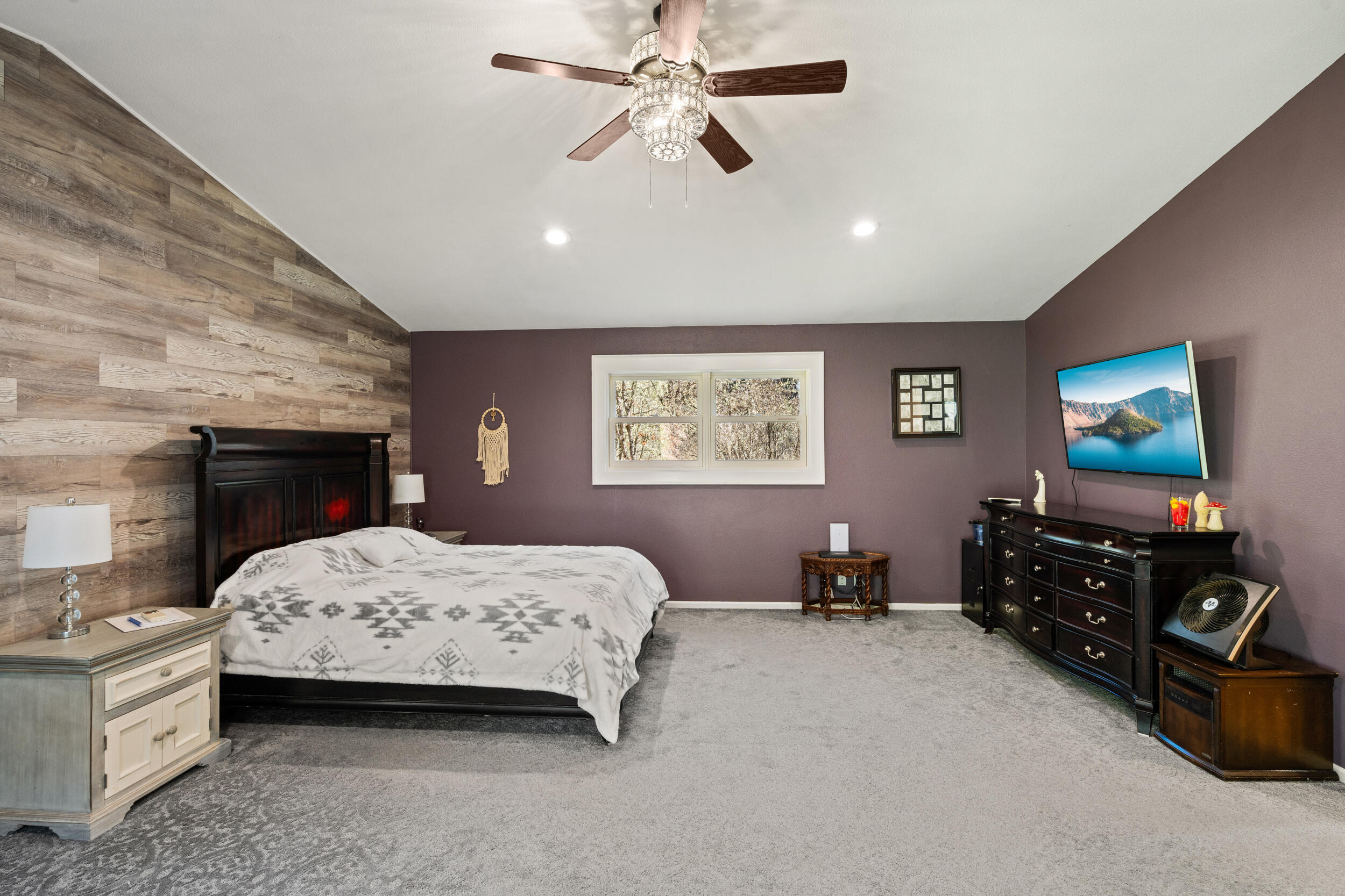 18781 E Evans Creek Road