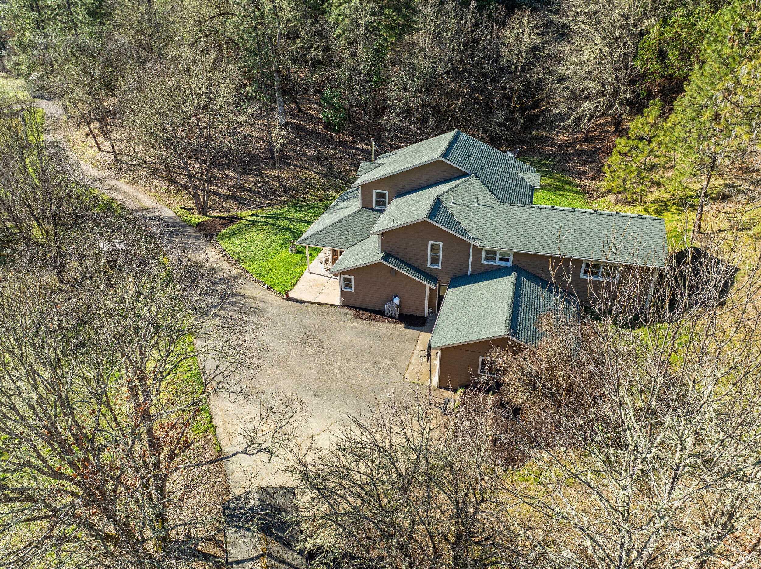 18781 E Evans Creek Road