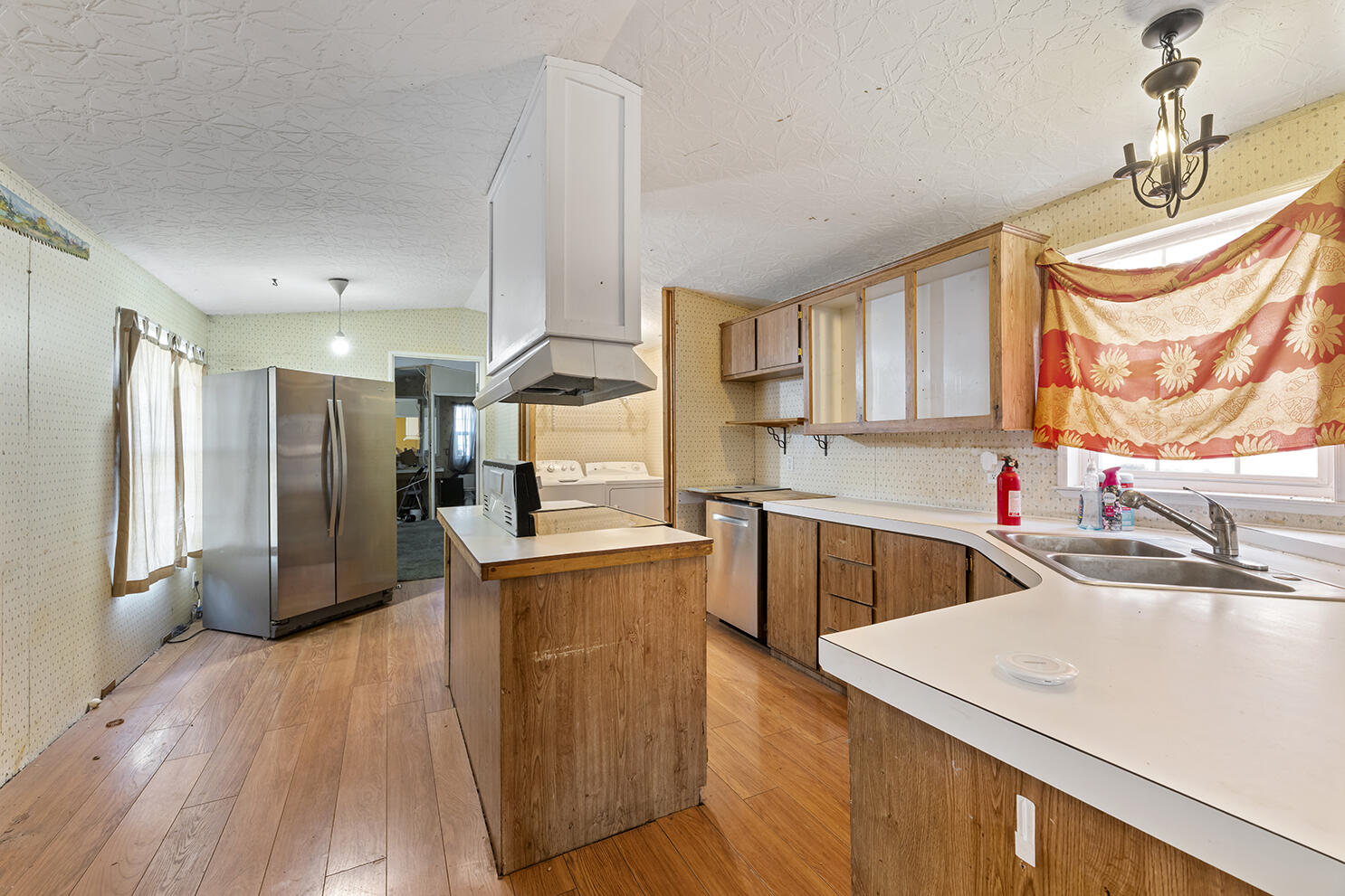 6443 Monta Vista Court