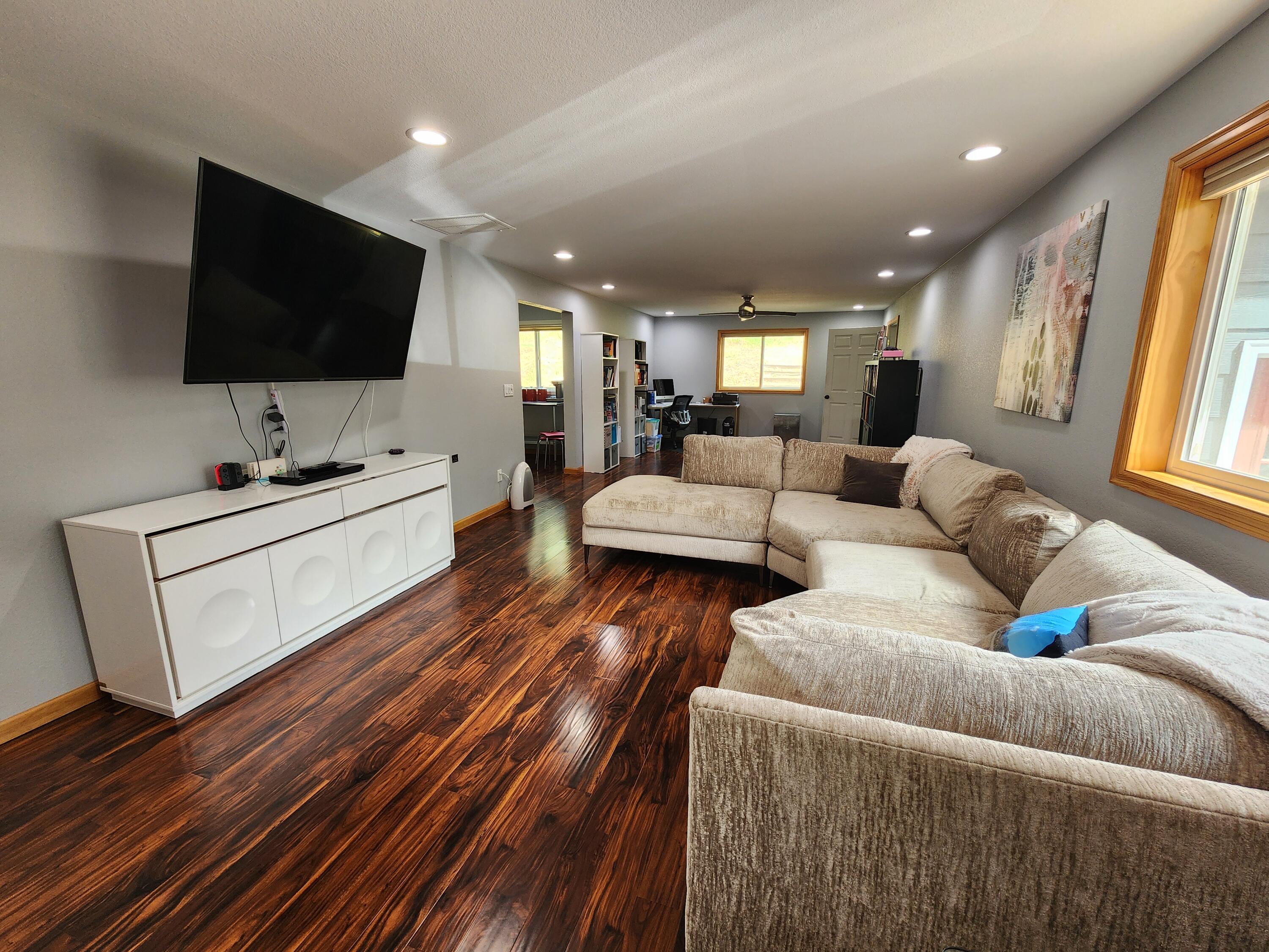 4550 W Griffin Creek Road