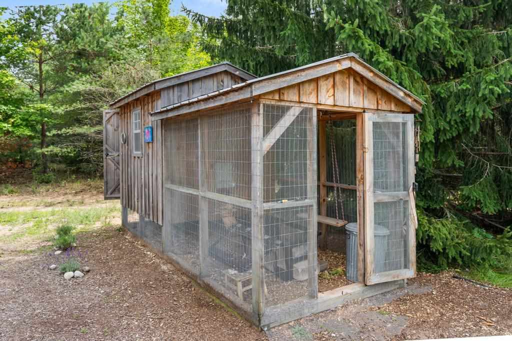 5546 Valley Road