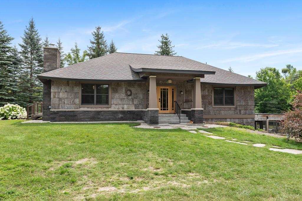 5546 Valley Road