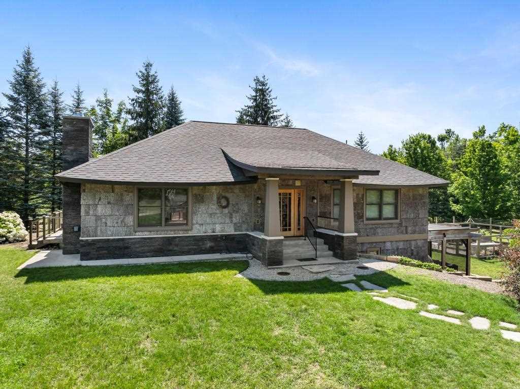 5546 Valley Road