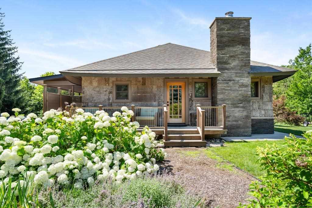 5546 Valley Road