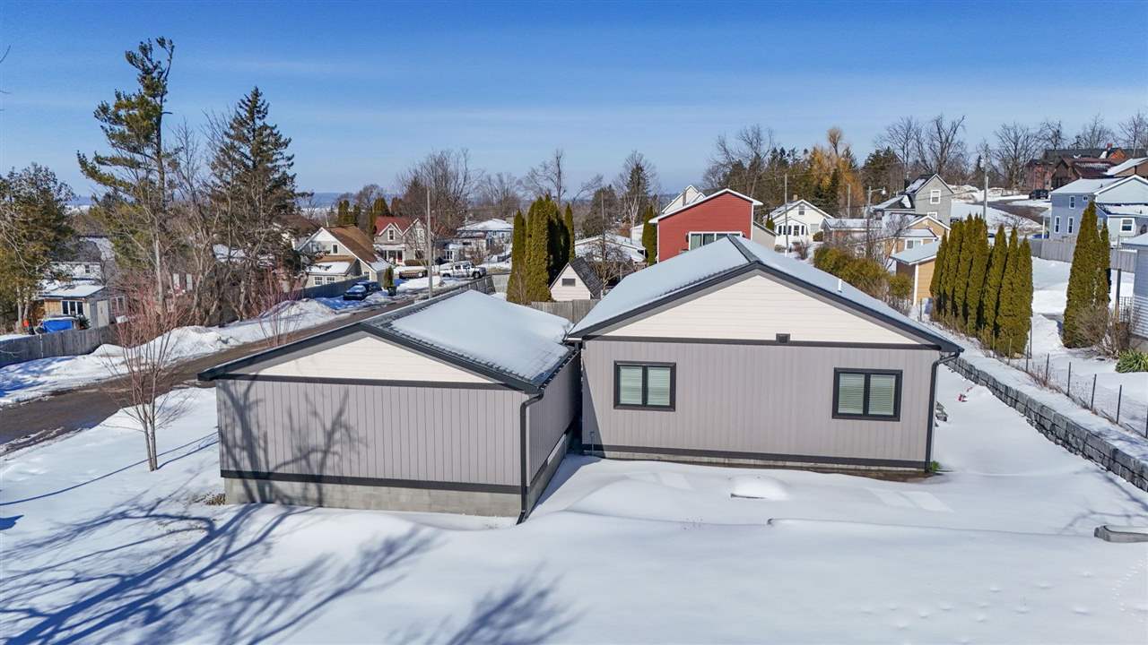 1223 Petoskey Street