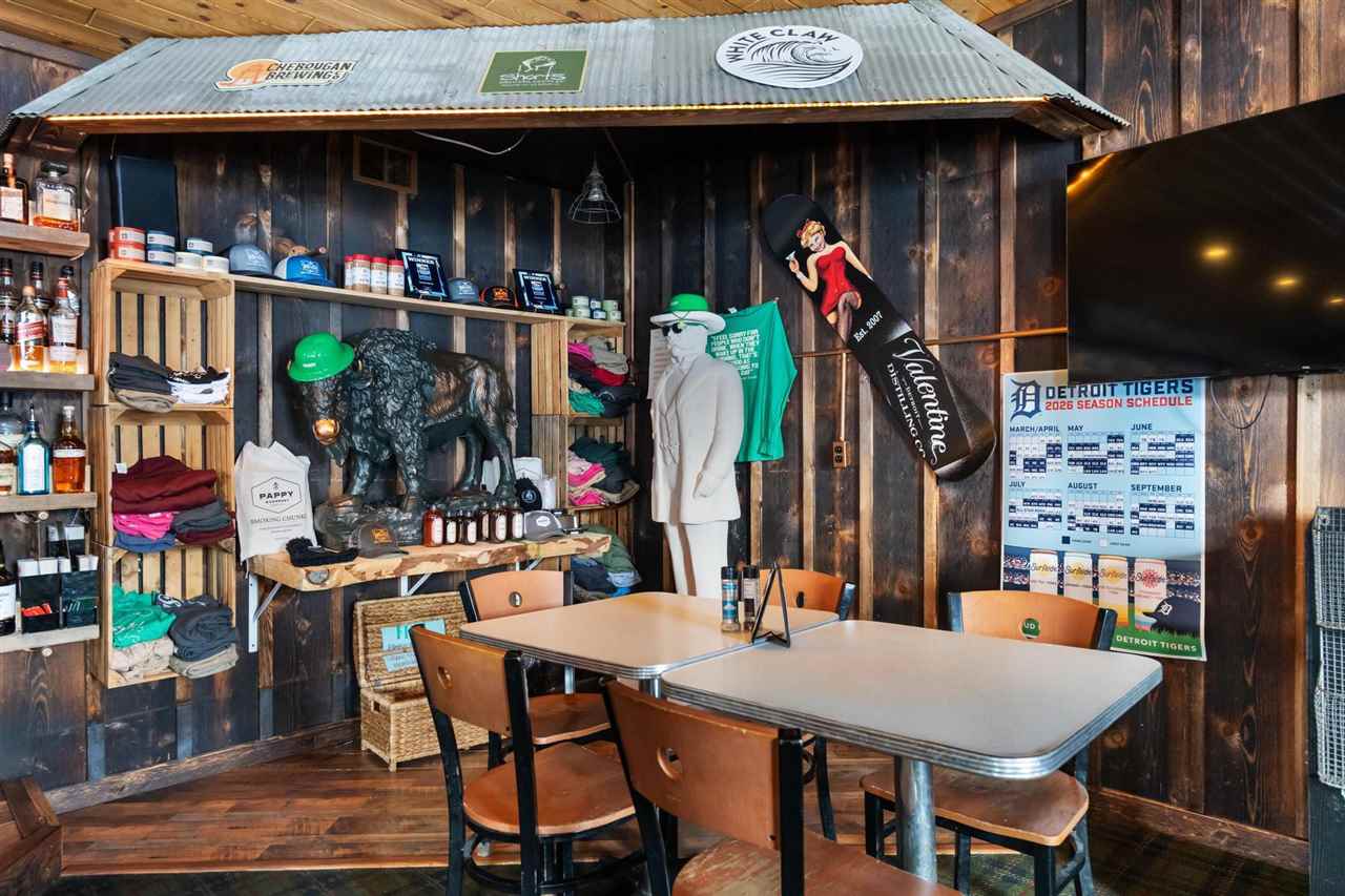 2670 US 131 Highway Unit: WHI-SKI INN