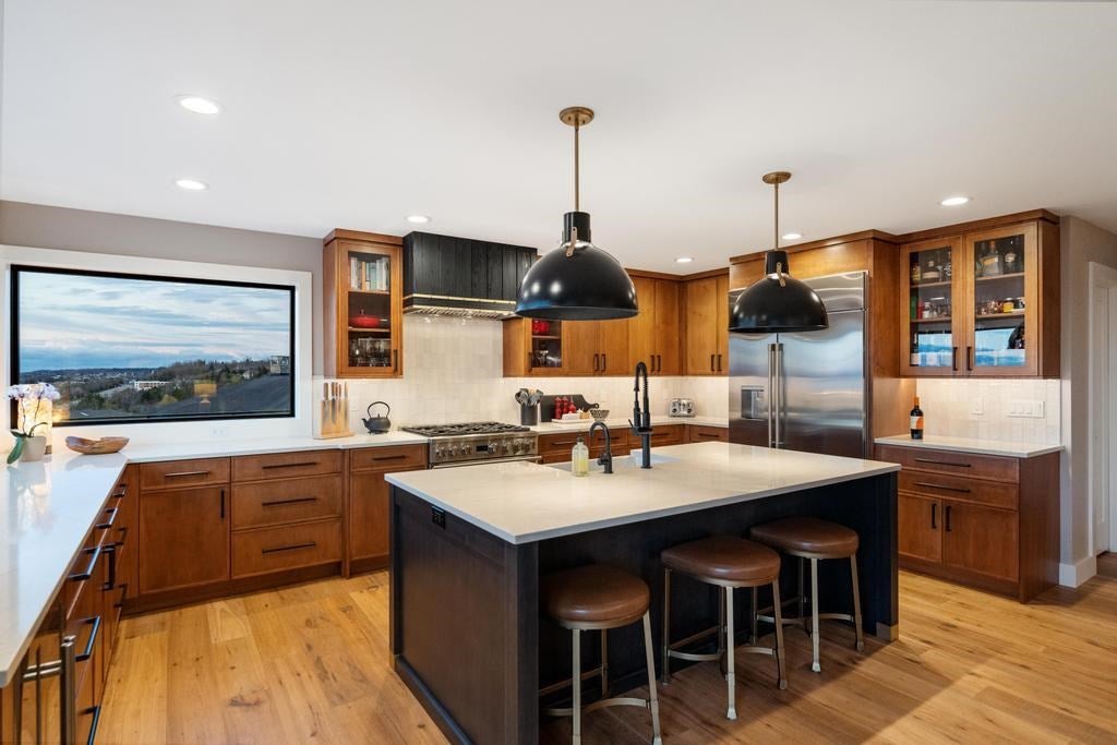 914 Country Lane