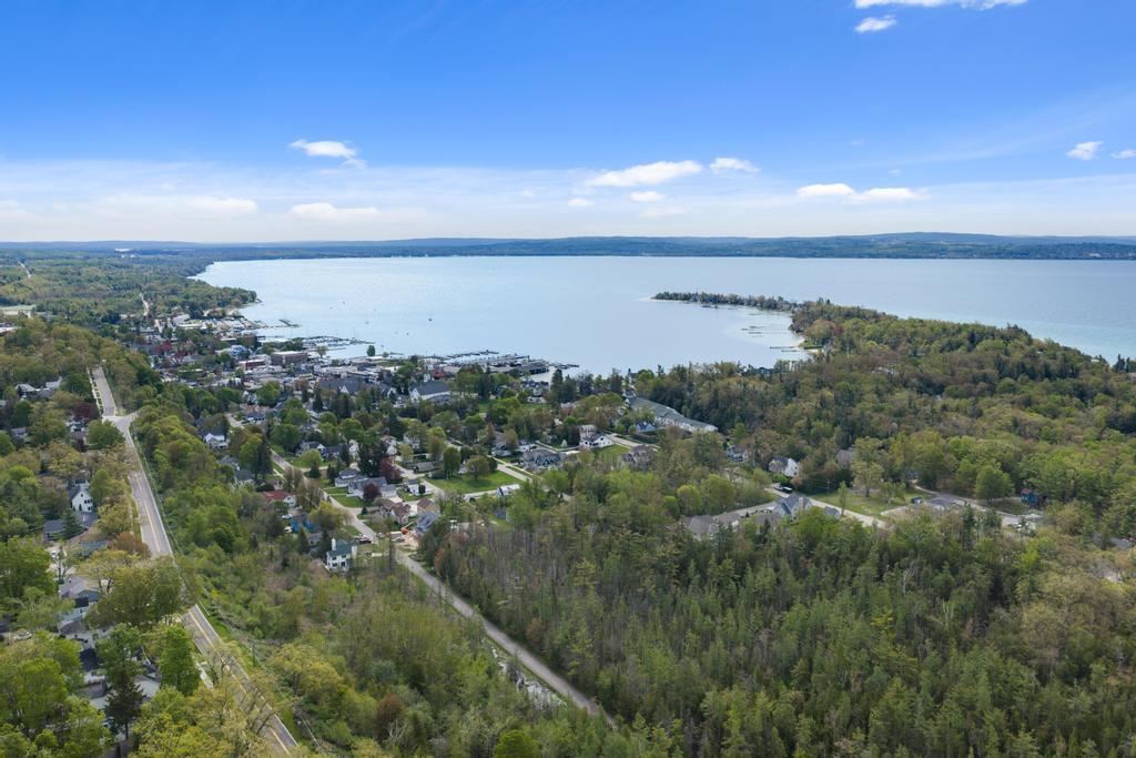 582 W Bluff Drive Unit: Parcel B