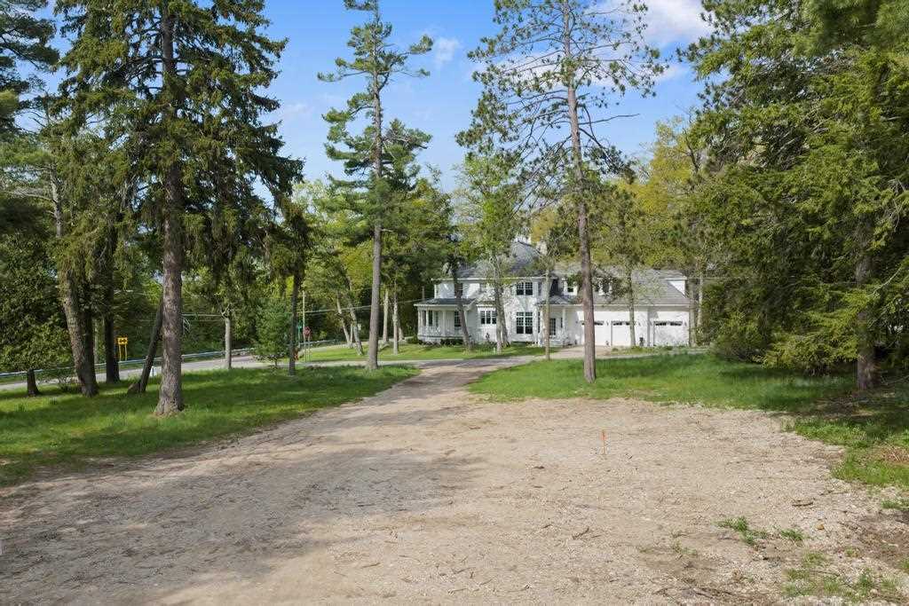582 W Bluff Drive Unit: Parcel B