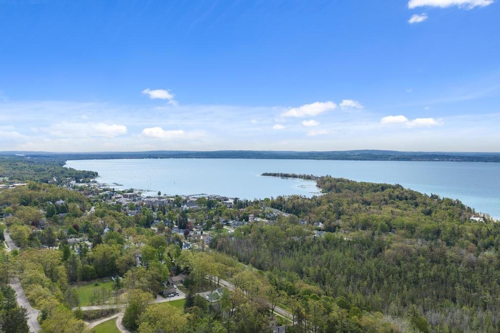 582 W Bluff Drive Unit: Parcel B