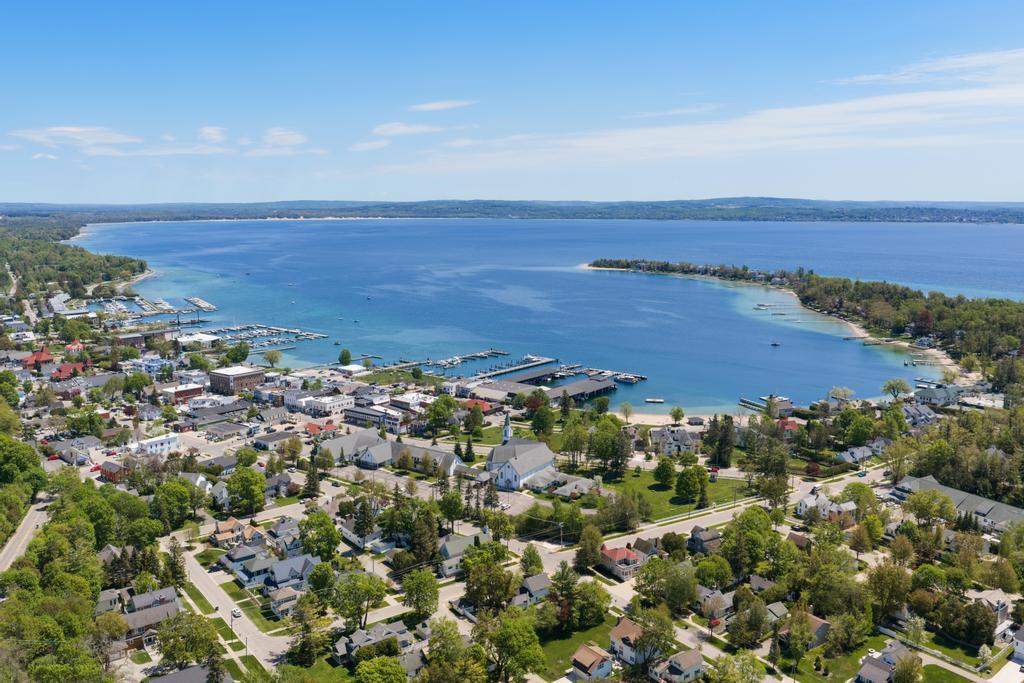 582 W Bluff Drive Unit: Parcel B