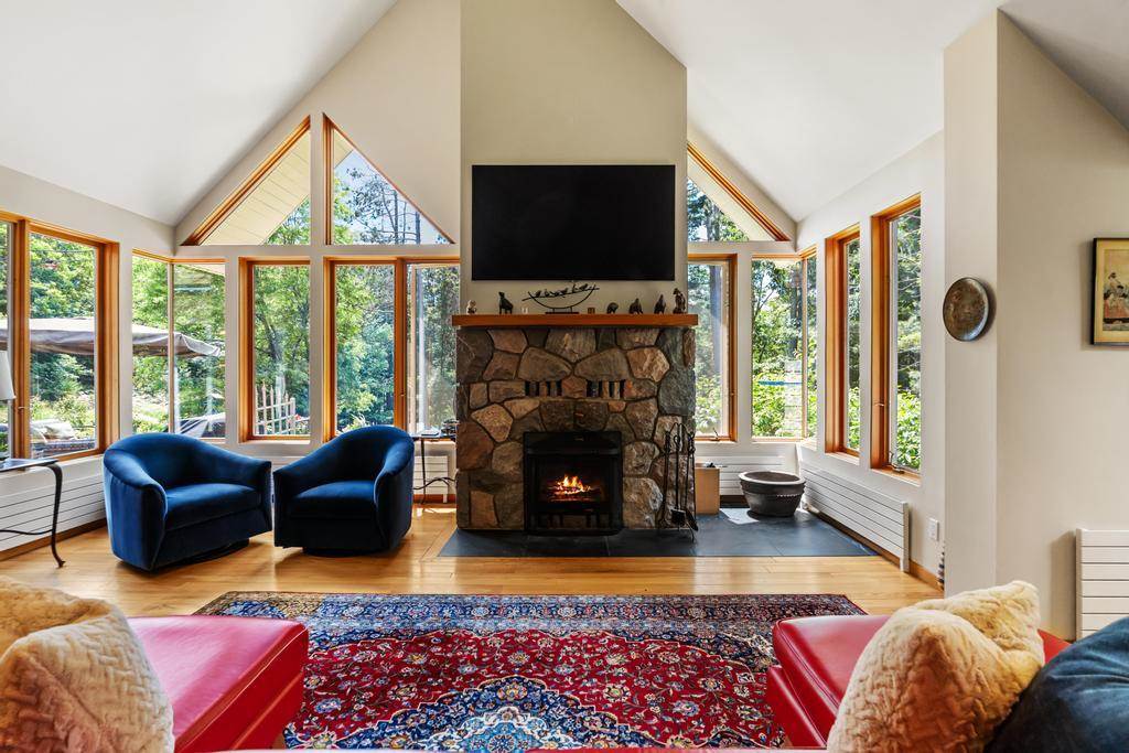 3135 Depew Road