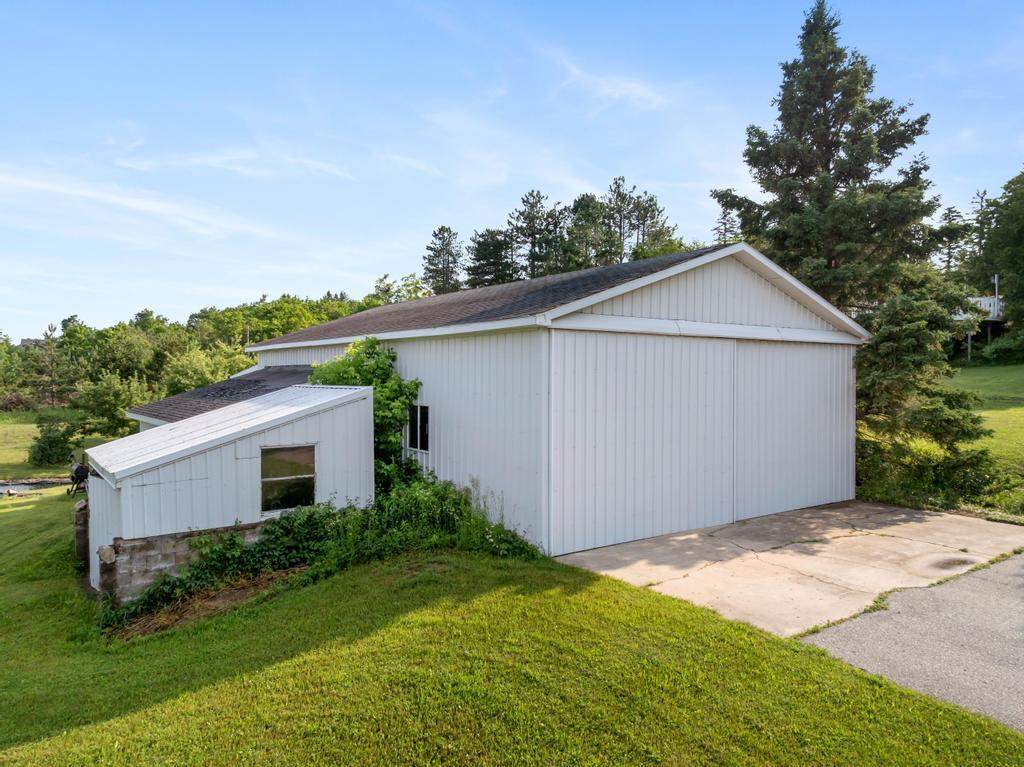 3175 Country Club Road