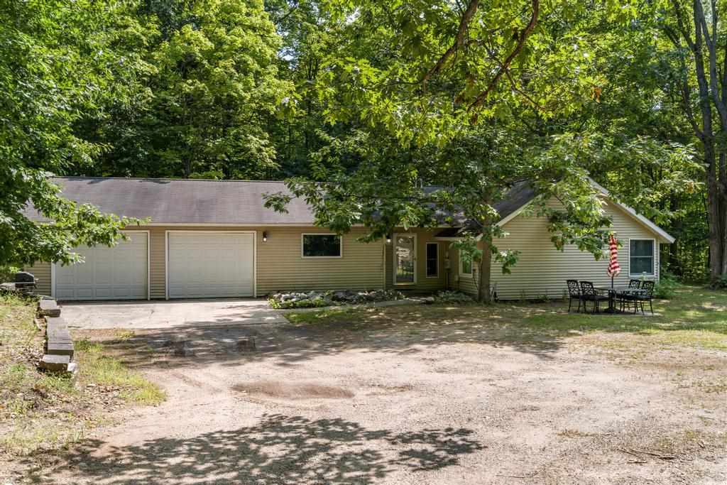 8970 Paradise Trail
