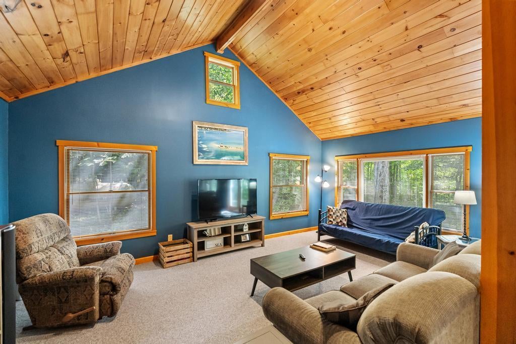 8970 Paradise Trail