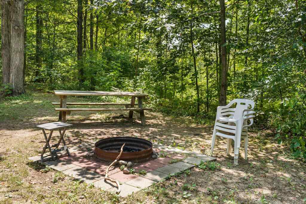 8970 Paradise Trail