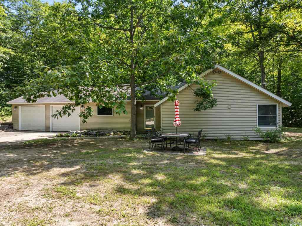 8970 Paradise Trail
