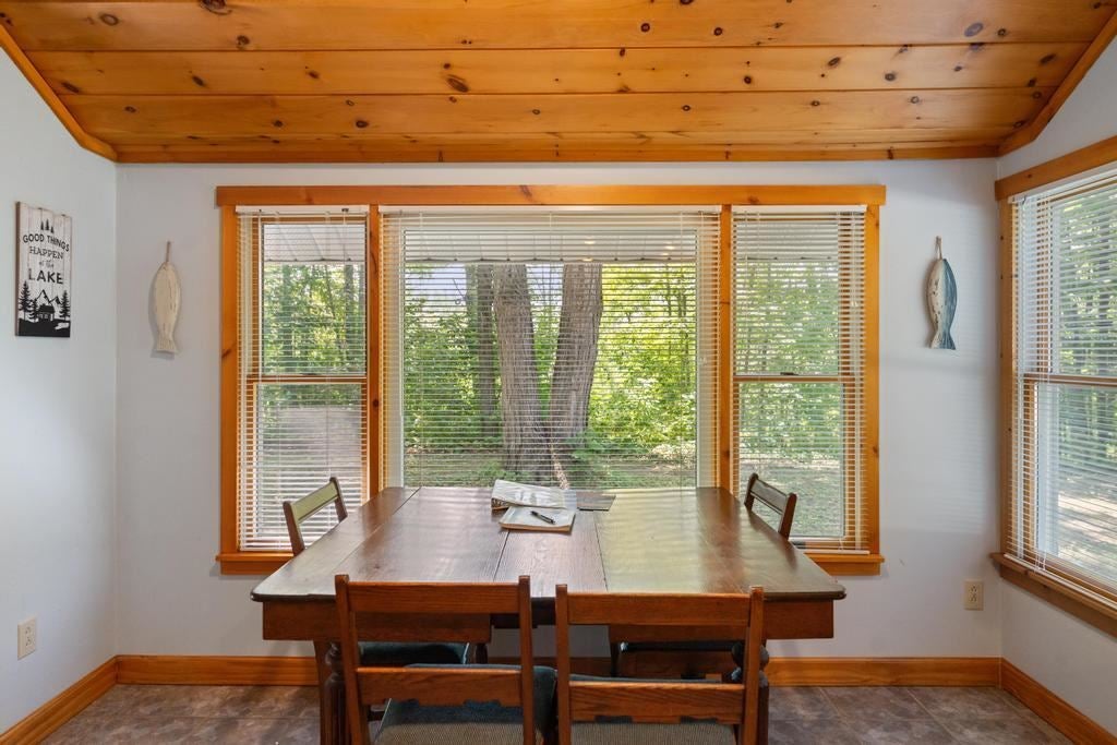 8970 Paradise Trail