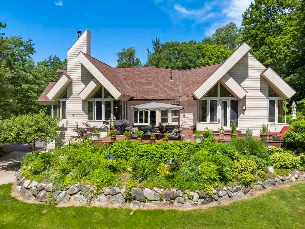 3135 & 3119 Depew Road