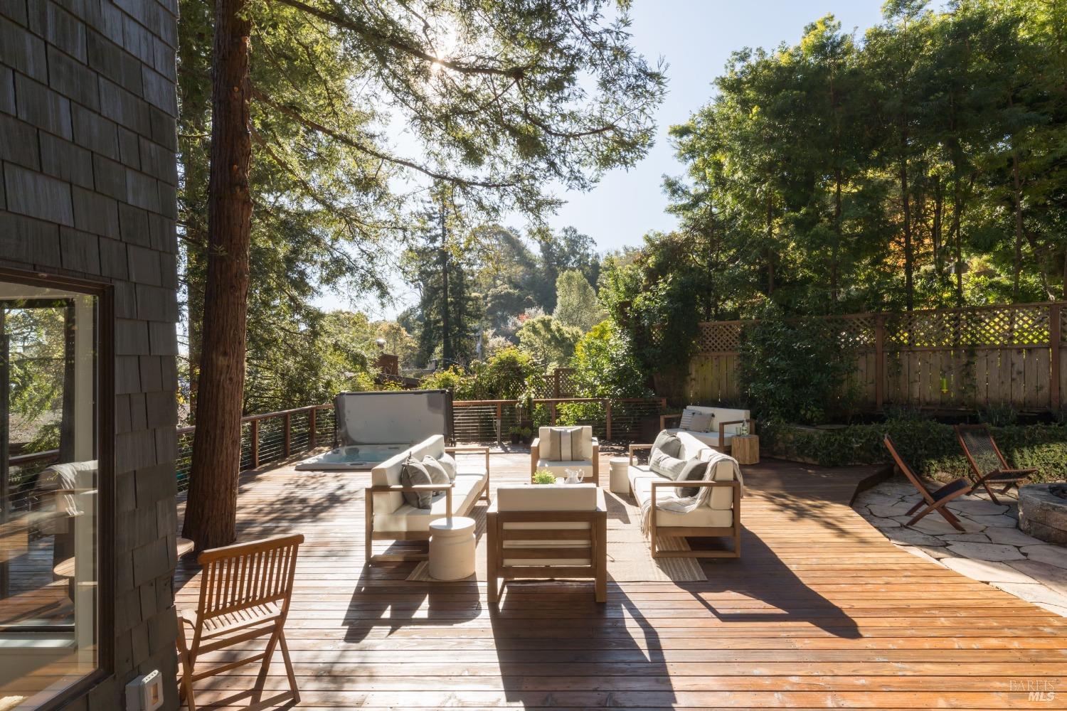 11 Portola Way