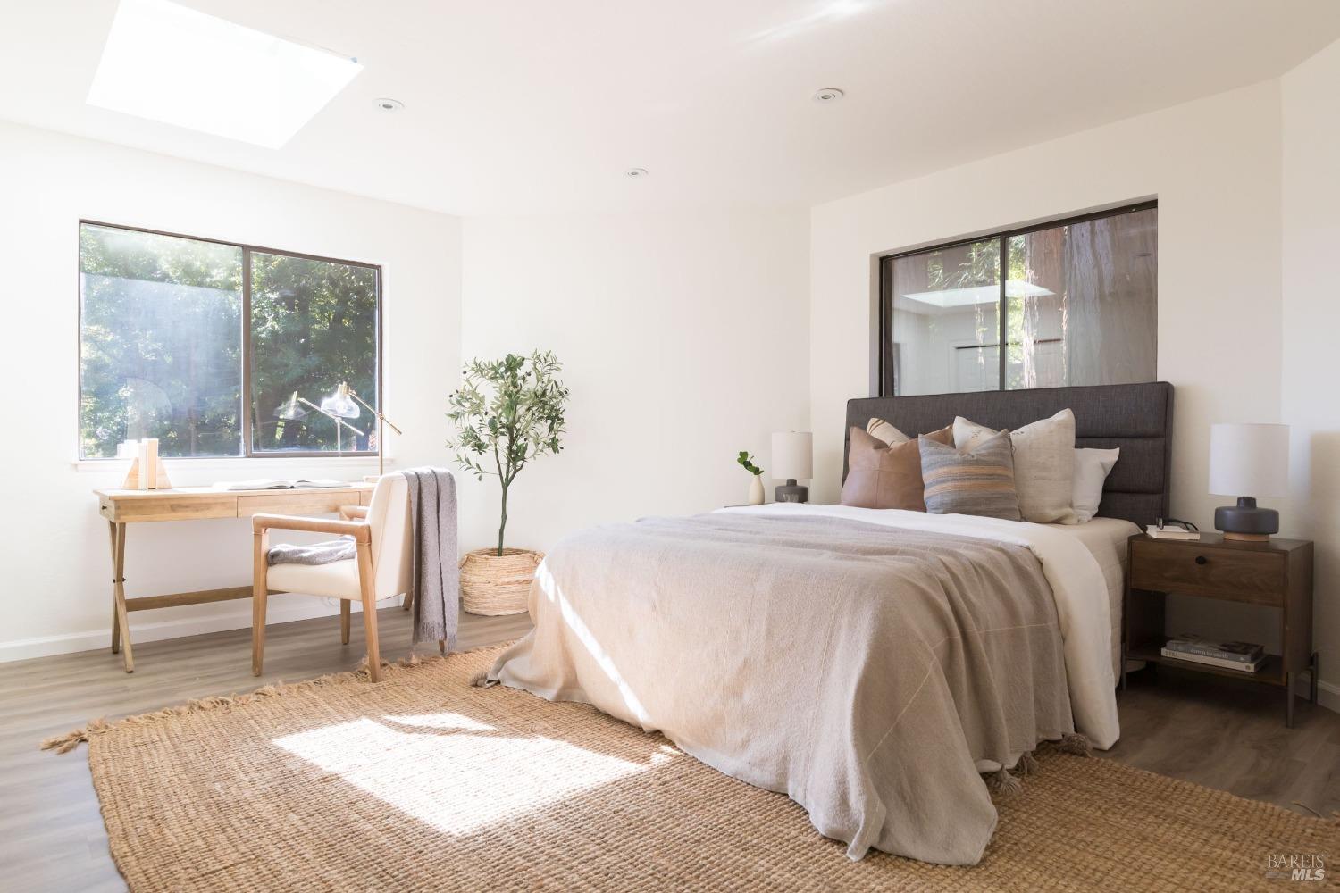 11 Portola Way