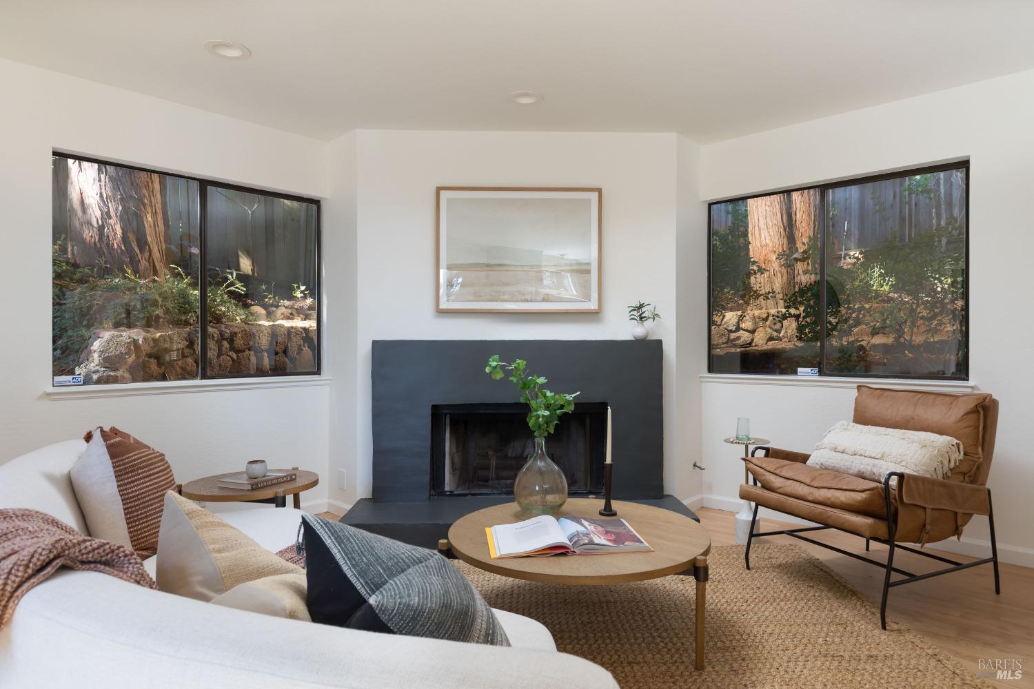 11 Portola Way