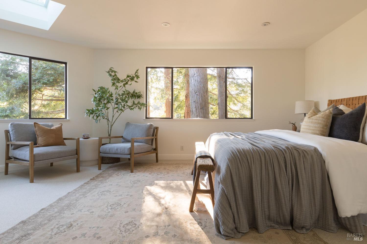 11 Portola Way