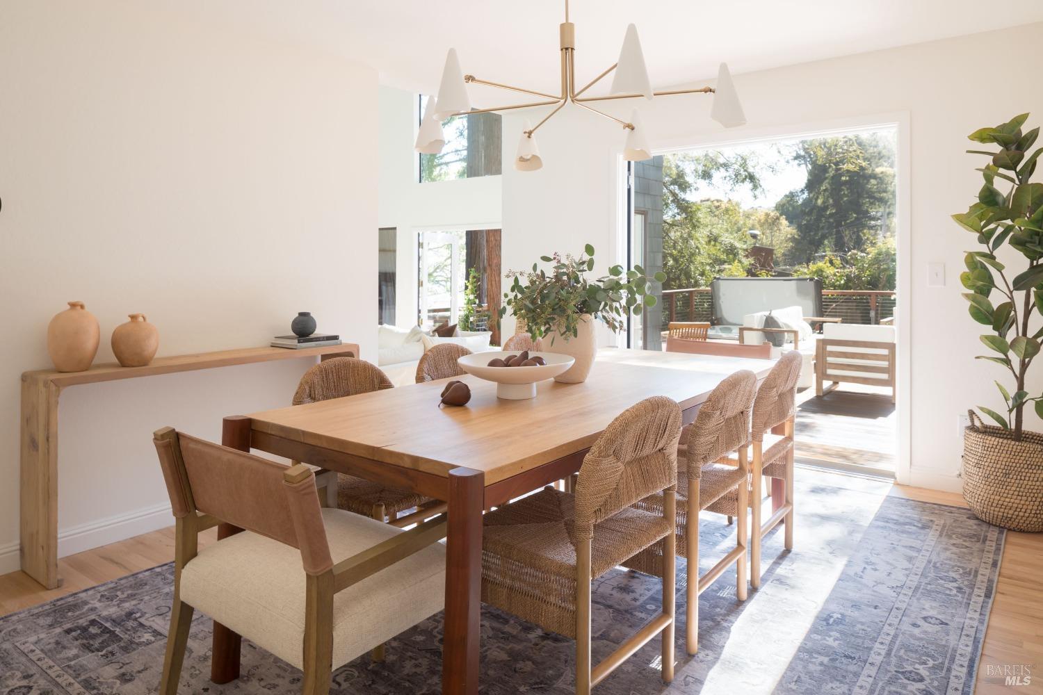11 Portola Way