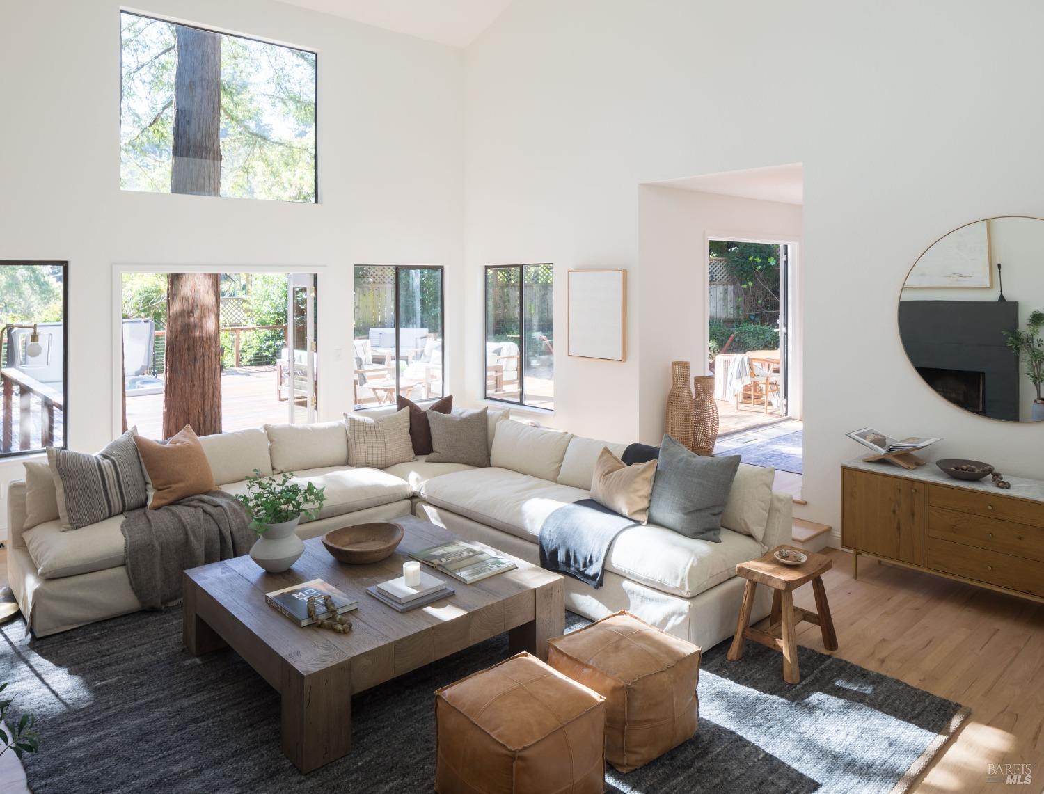 11 Portola Way