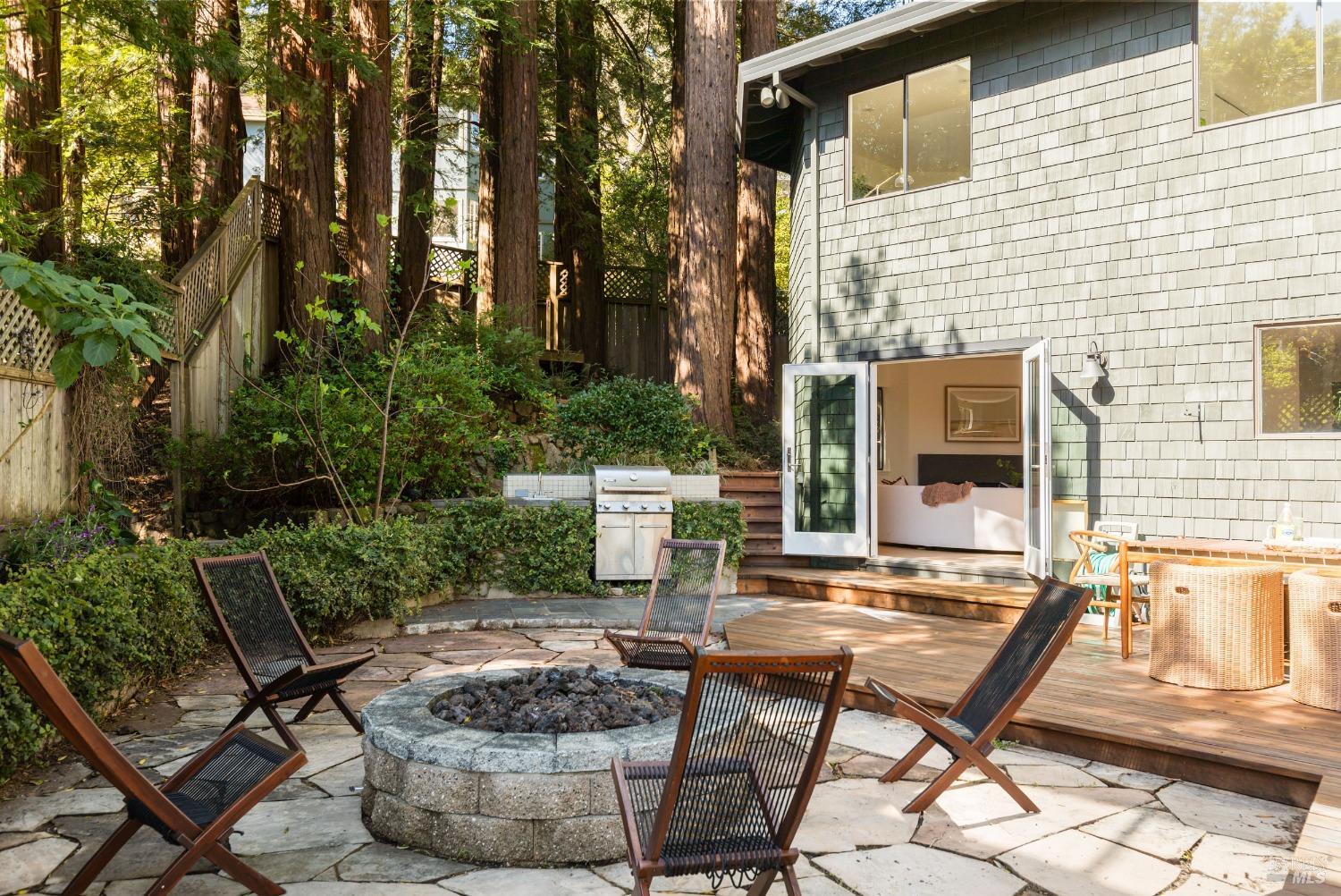 11 Portola Way