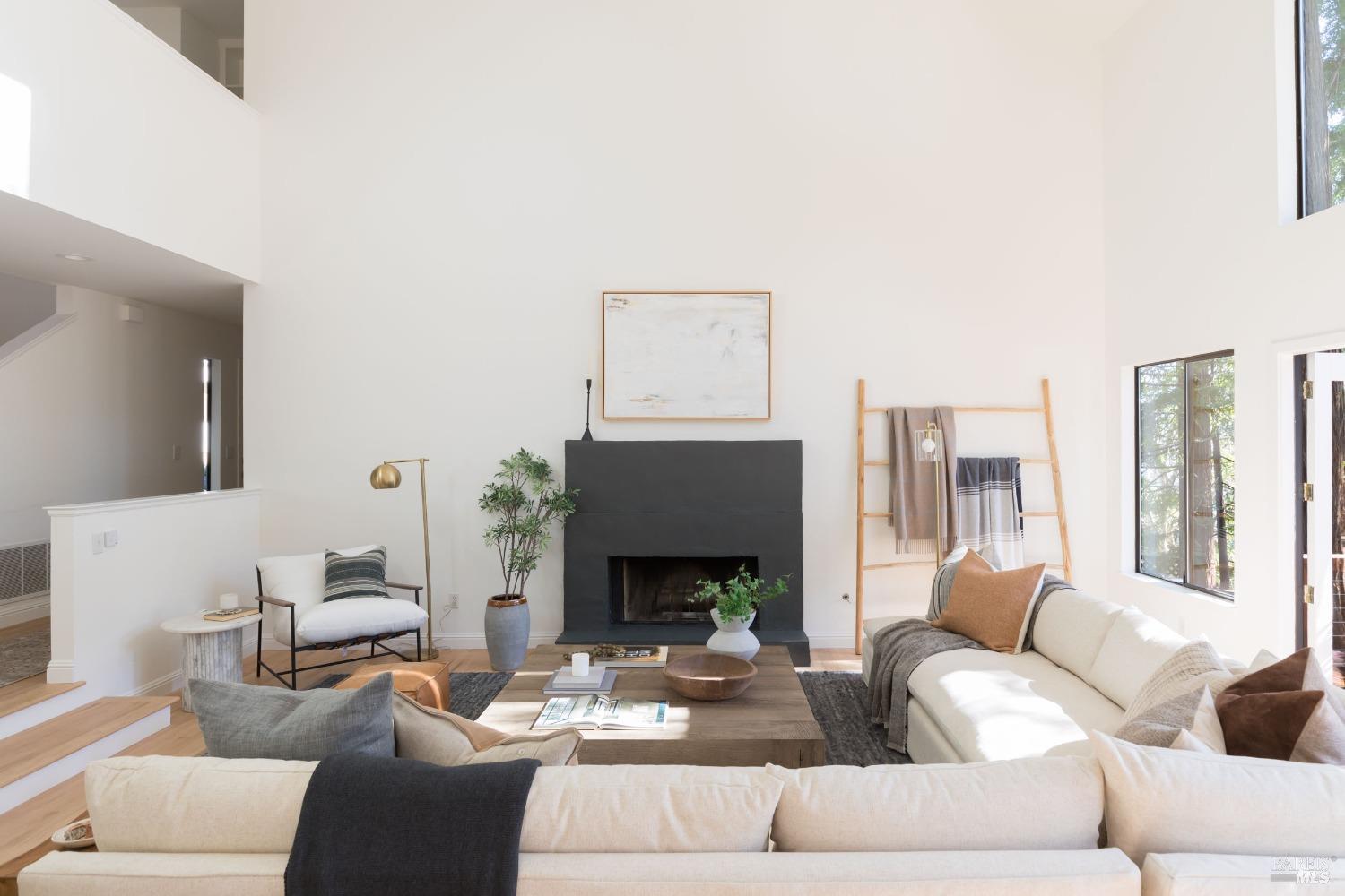 11 Portola Way