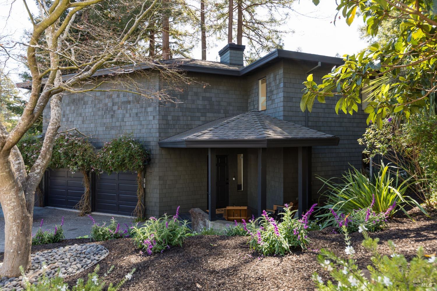 11 Portola Way
