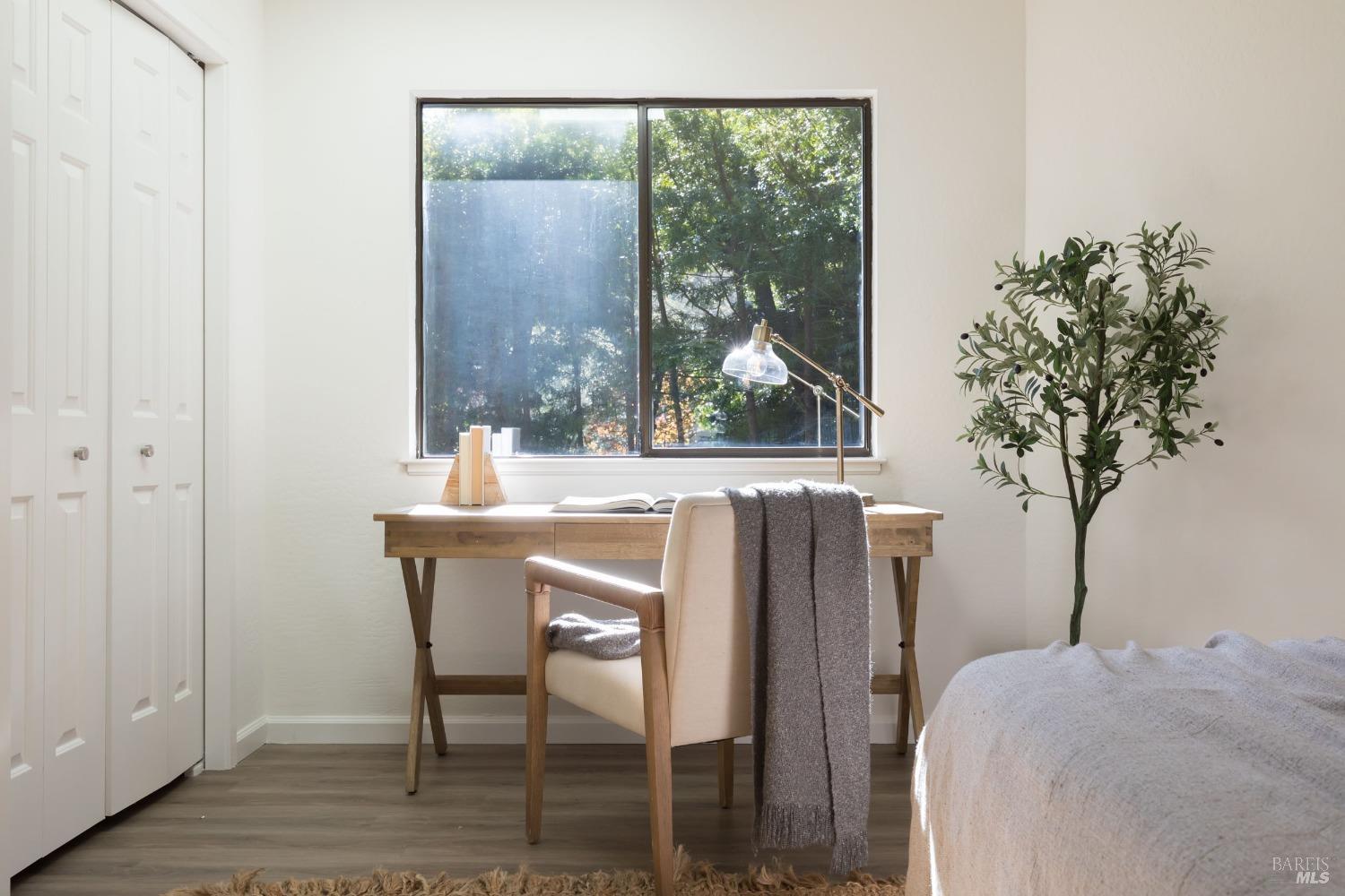 11 Portola Way