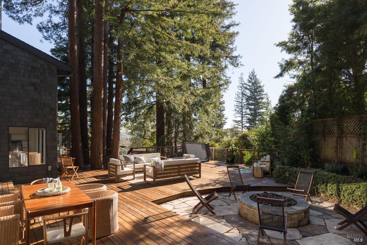11 Portola Way