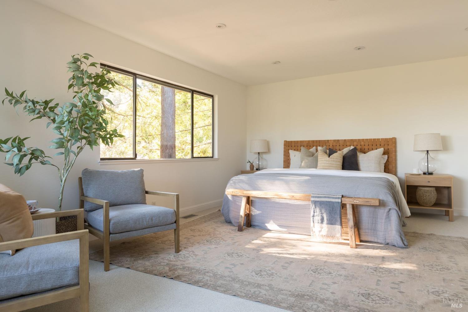 11 Portola Way