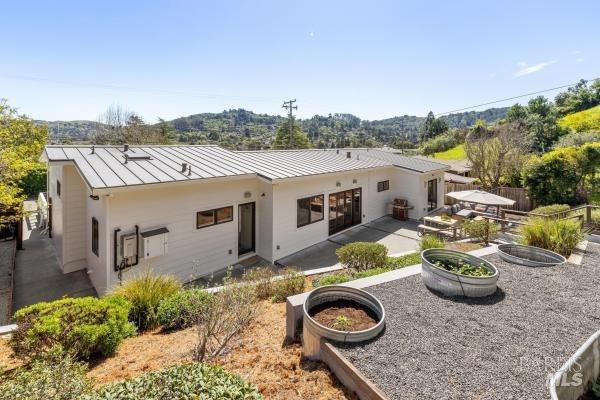 104 Walnut Avenue