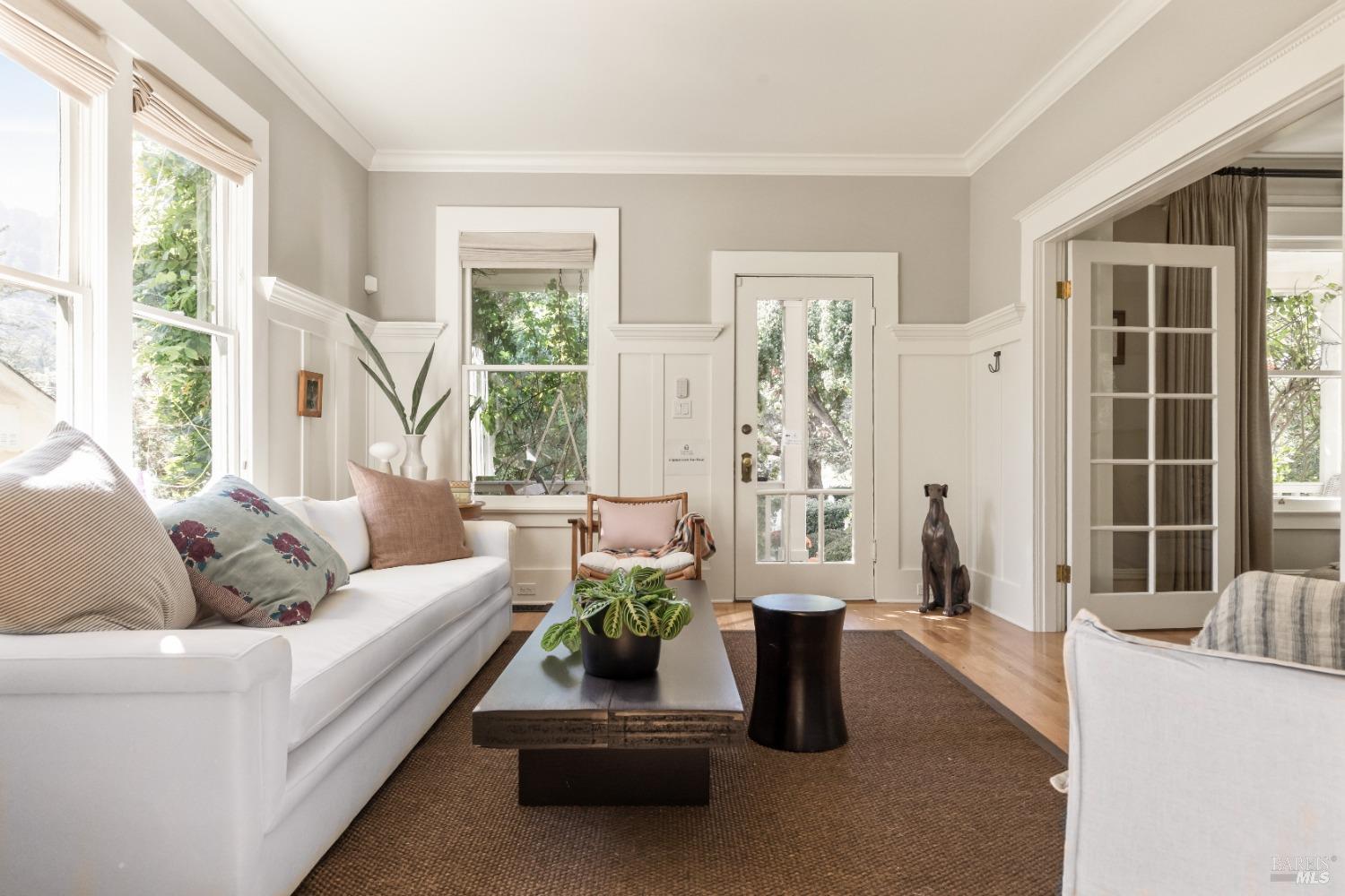 4 Willow Avenue