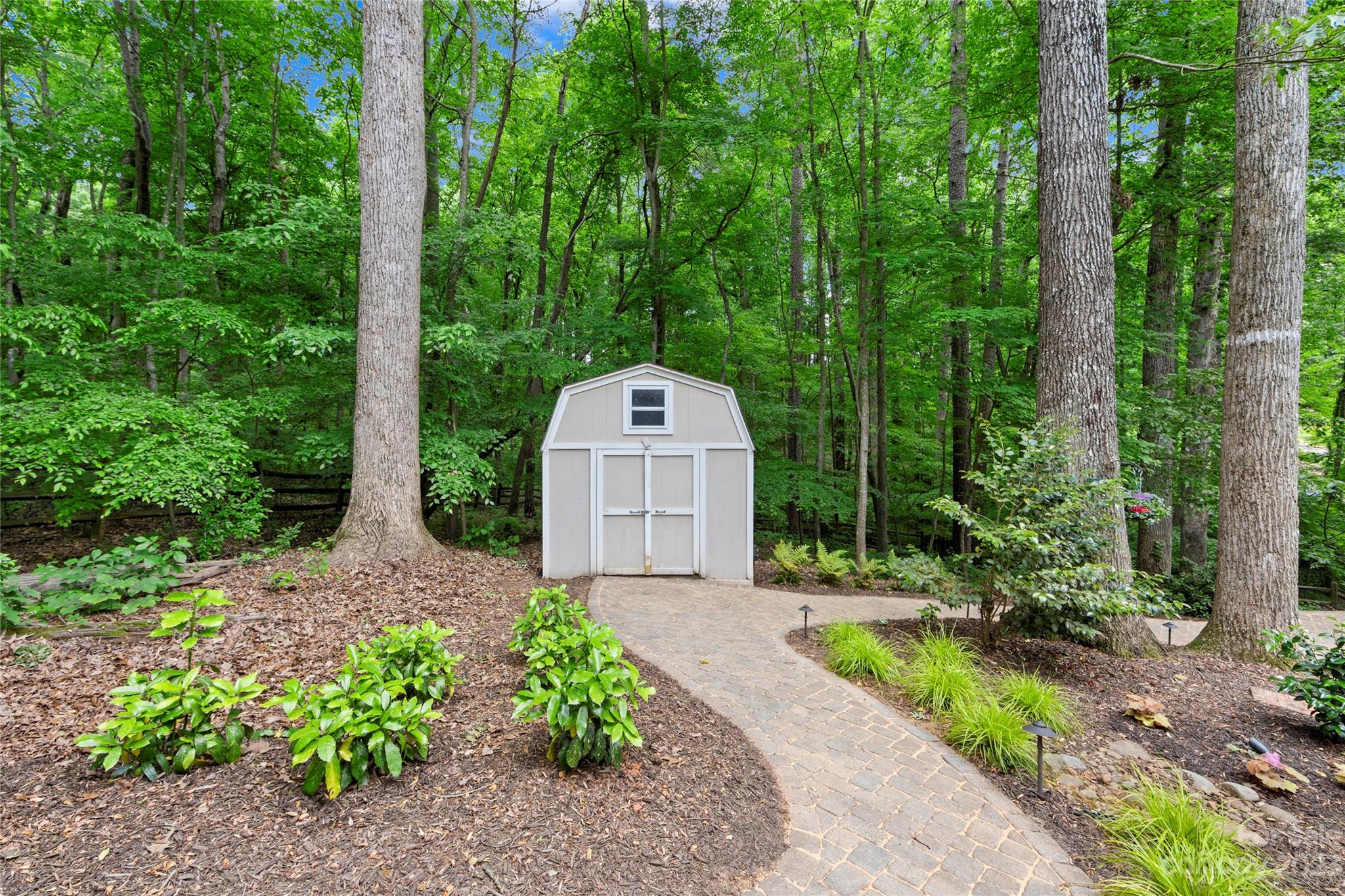 8101 Deep Water Lane