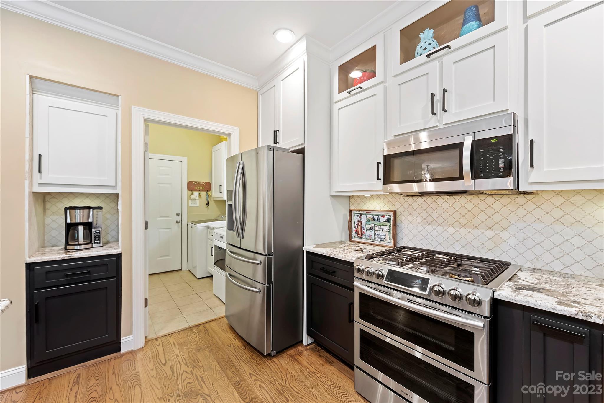 8101 Deep Water Lane
